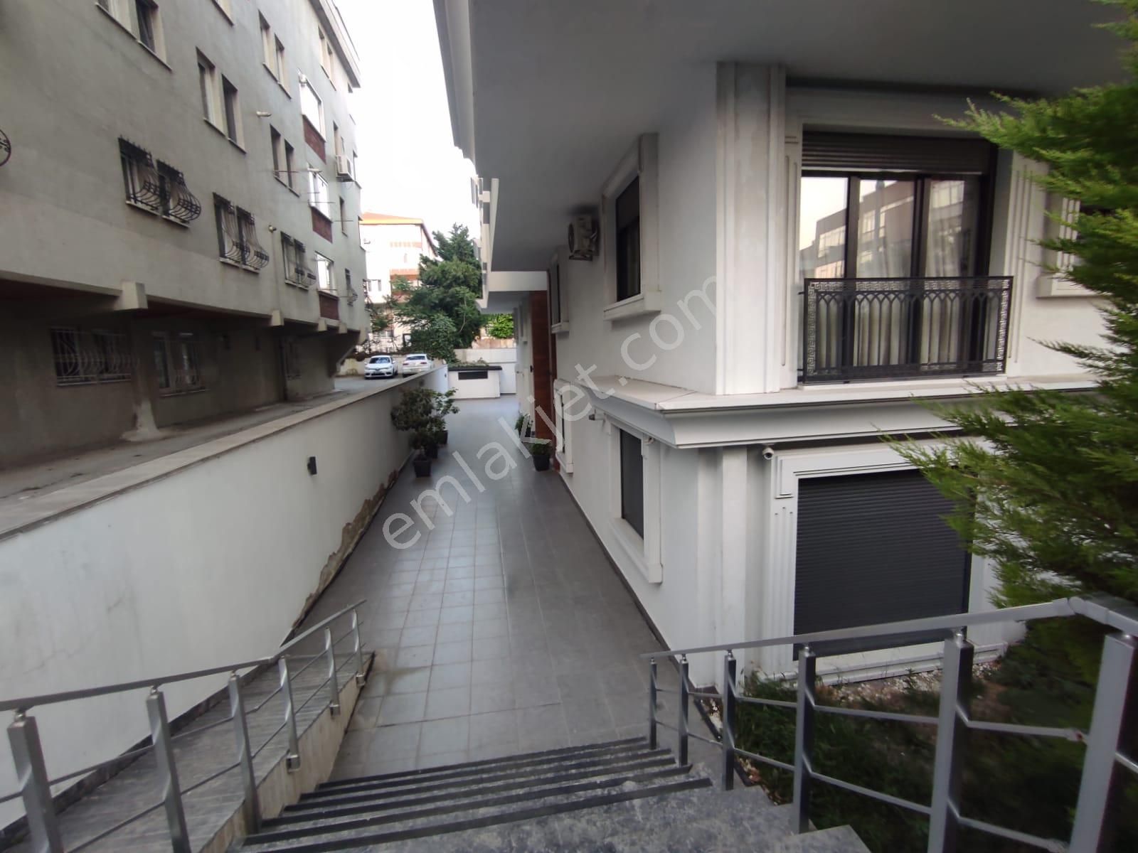 Bahçelievler Bahçelievler Satılık Daire  B.Evler Marmara Ünv.Yani Yeni Binada Ön Cephe 1+1 60 m2 Y.Giriş