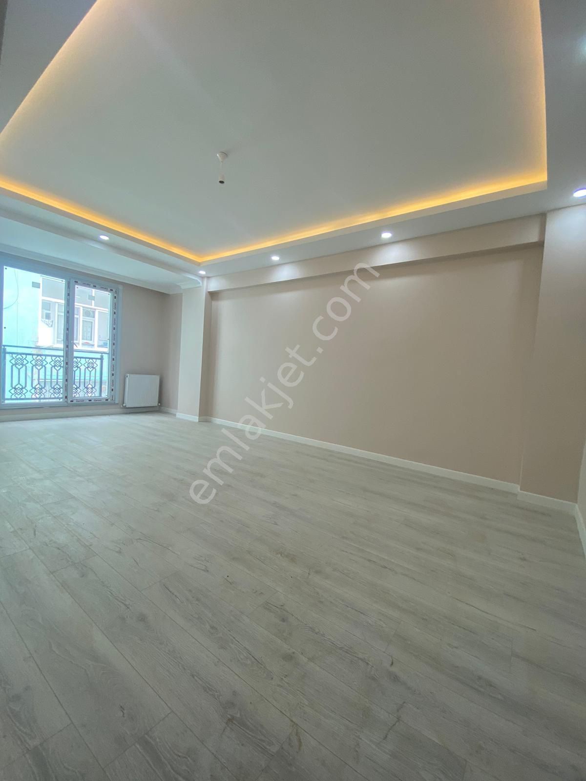 https://imaj.emlakjet.com/listing/13750350/799BAD5A3B514F096E69BBC4A7896CD913750350.jpg