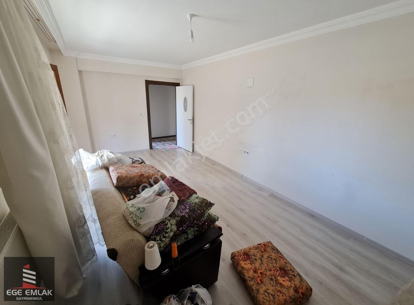 Uşak Merkez Fatih Satılık Daire LOFT GM'DEN YAVUZ SULTAN SELİM CADDESİNDE LÜKS SATILIK 2+1 DAİRE