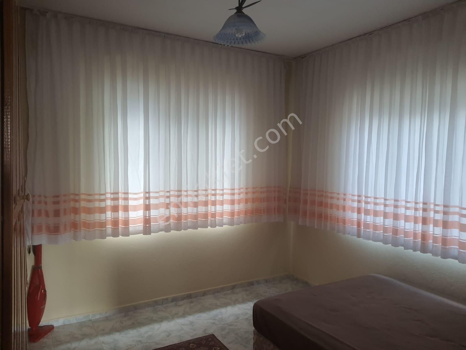 Dyk İnşaat Emlak Dalaman Bahçe İçinde Eşyalı 2+1 Ayrı Mutfak Dört Cepheli 1. Kat Kiralık Daire.