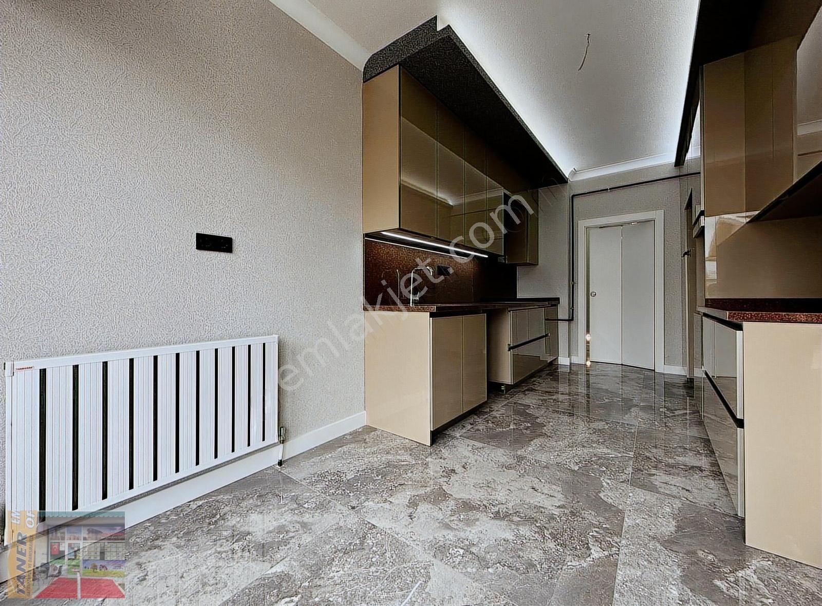 https://imaj.emlakjet.com/listing/13752850/0D8047303B7E27AD8F1CD5EDAE2C469613752850.jpg