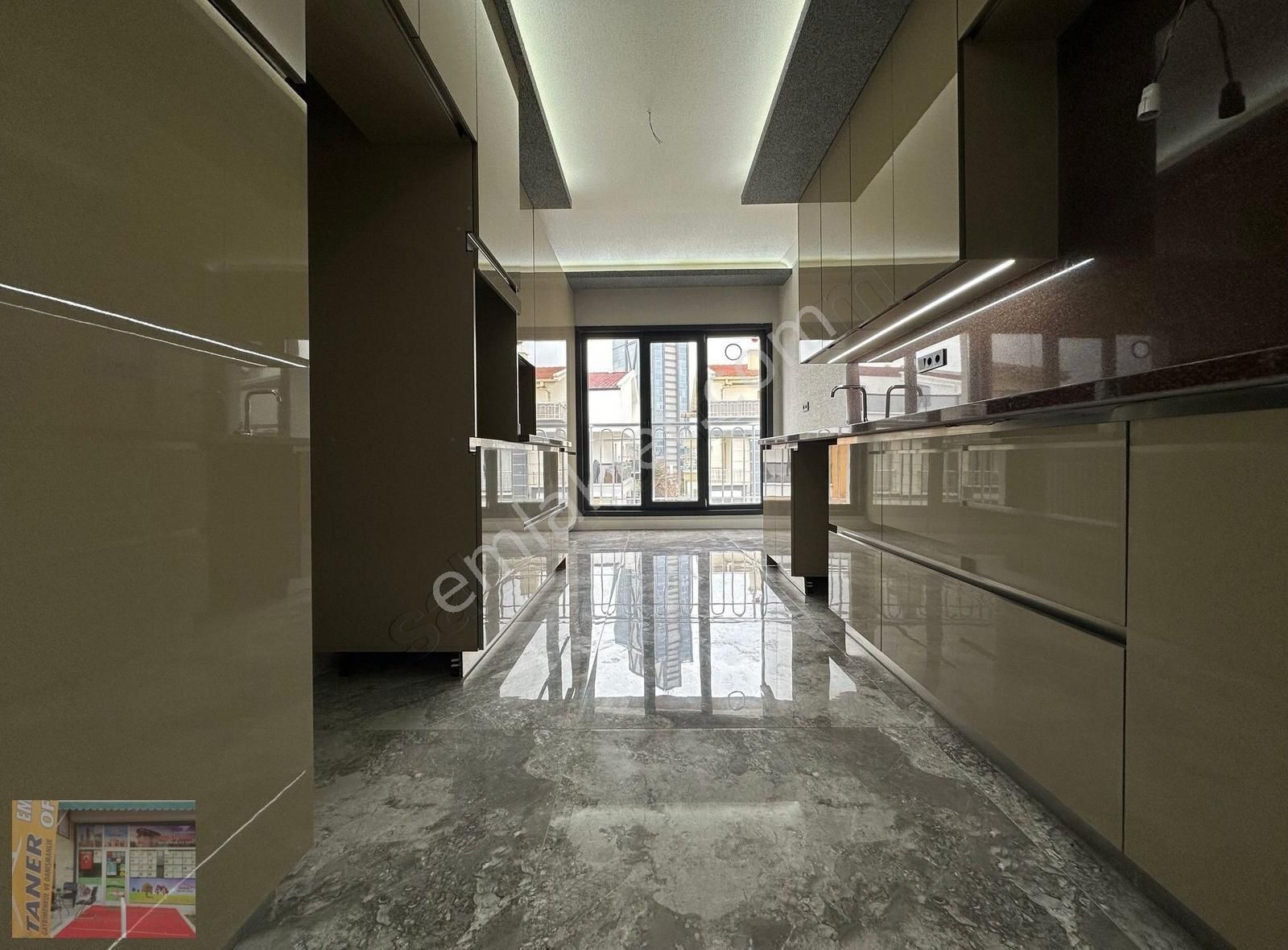 https://imaj.emlakjet.com/listing/13752850/A324FCC9E1313253D0572570319BB10913752850.jpg