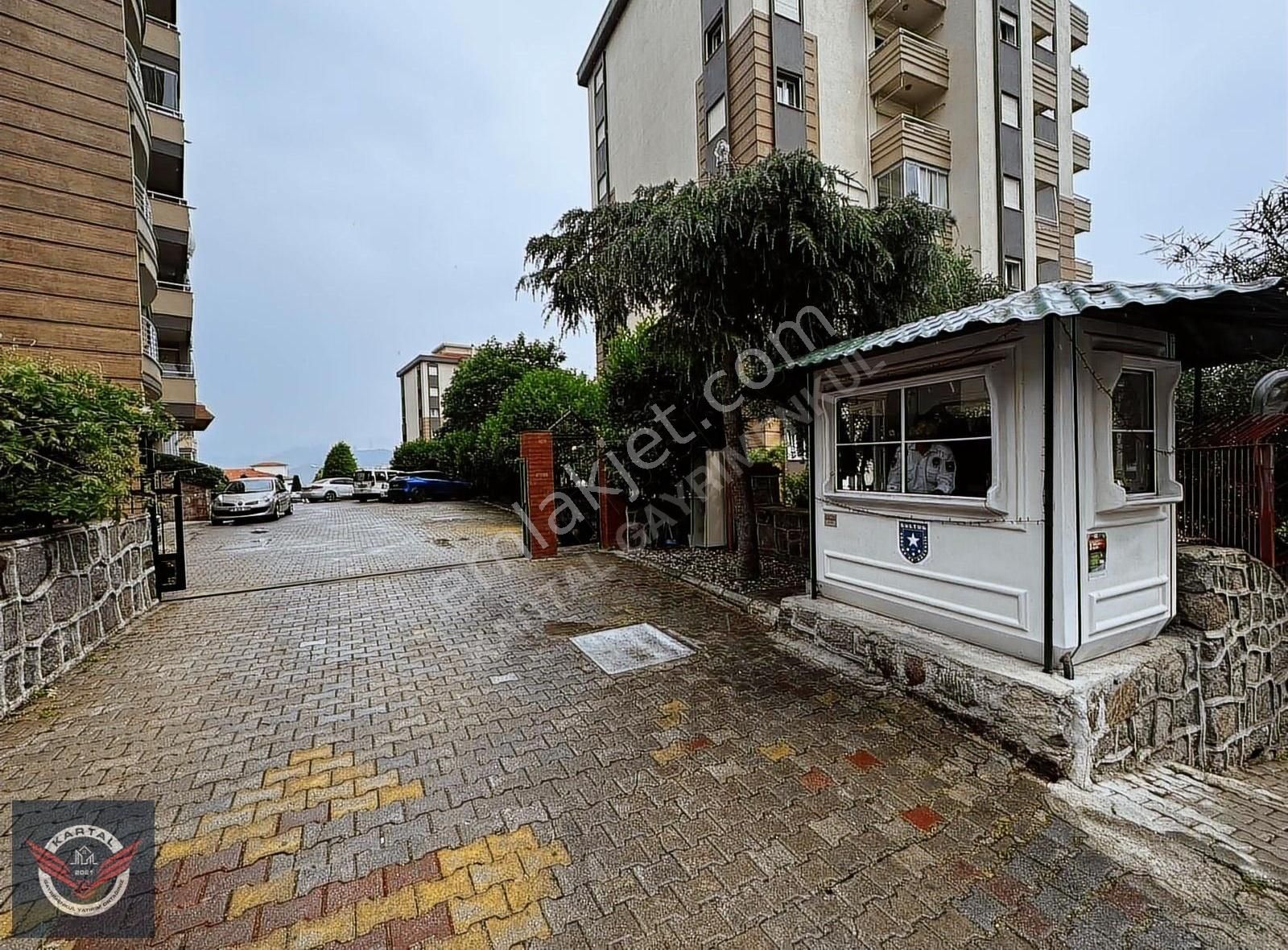 https://imaj.emlakjet.com/listing/13758493/BA60380219FA881F179D3187FBE11D3713758493.jpg