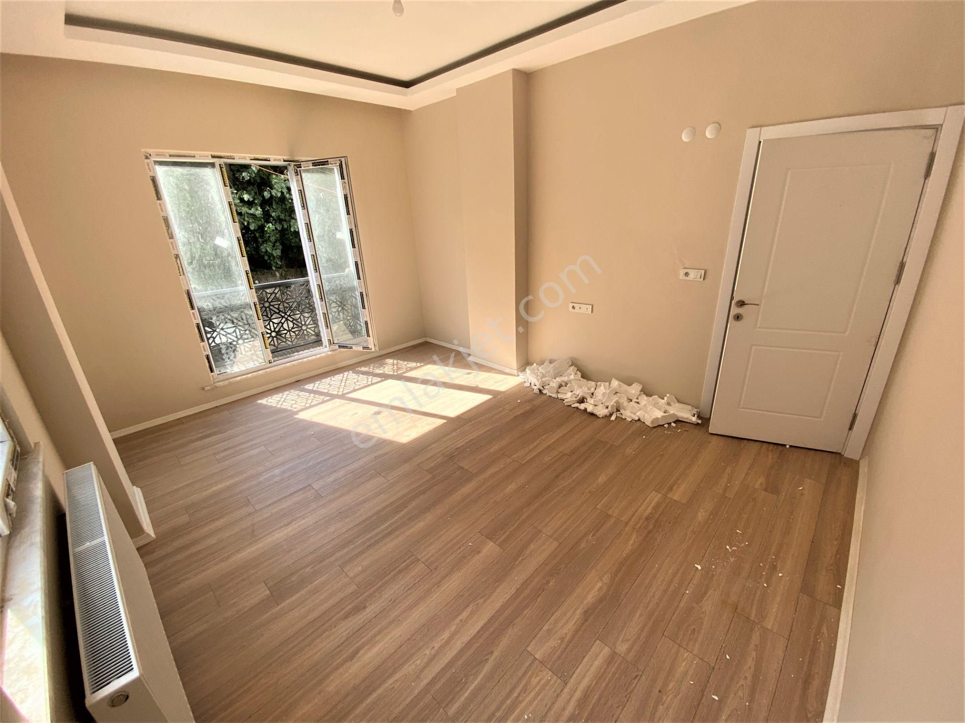 Eyüpsultan Silahtarağa Satılık Daire =ADRES= BUTİK SİTEDE OTOPARK/ASANSÖRLÜ 1.KAT 85m² SIFIR 2+1