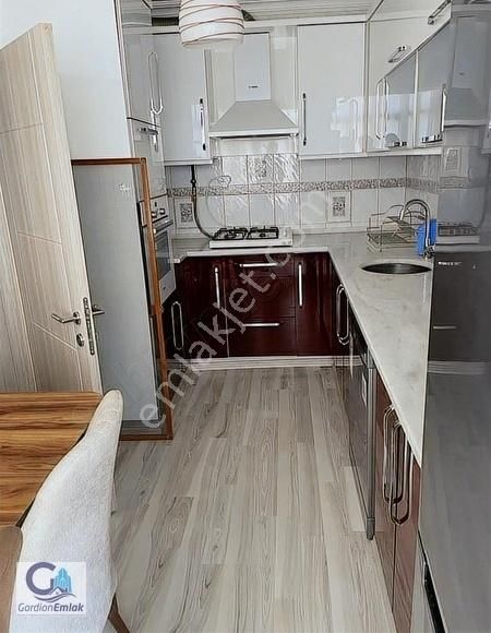 Polatlı Şehitlik Satılık Villa GORDİON EMLAKTAN ŞEHİTLİK FULLL YAPILI TRİPLEX 5+1