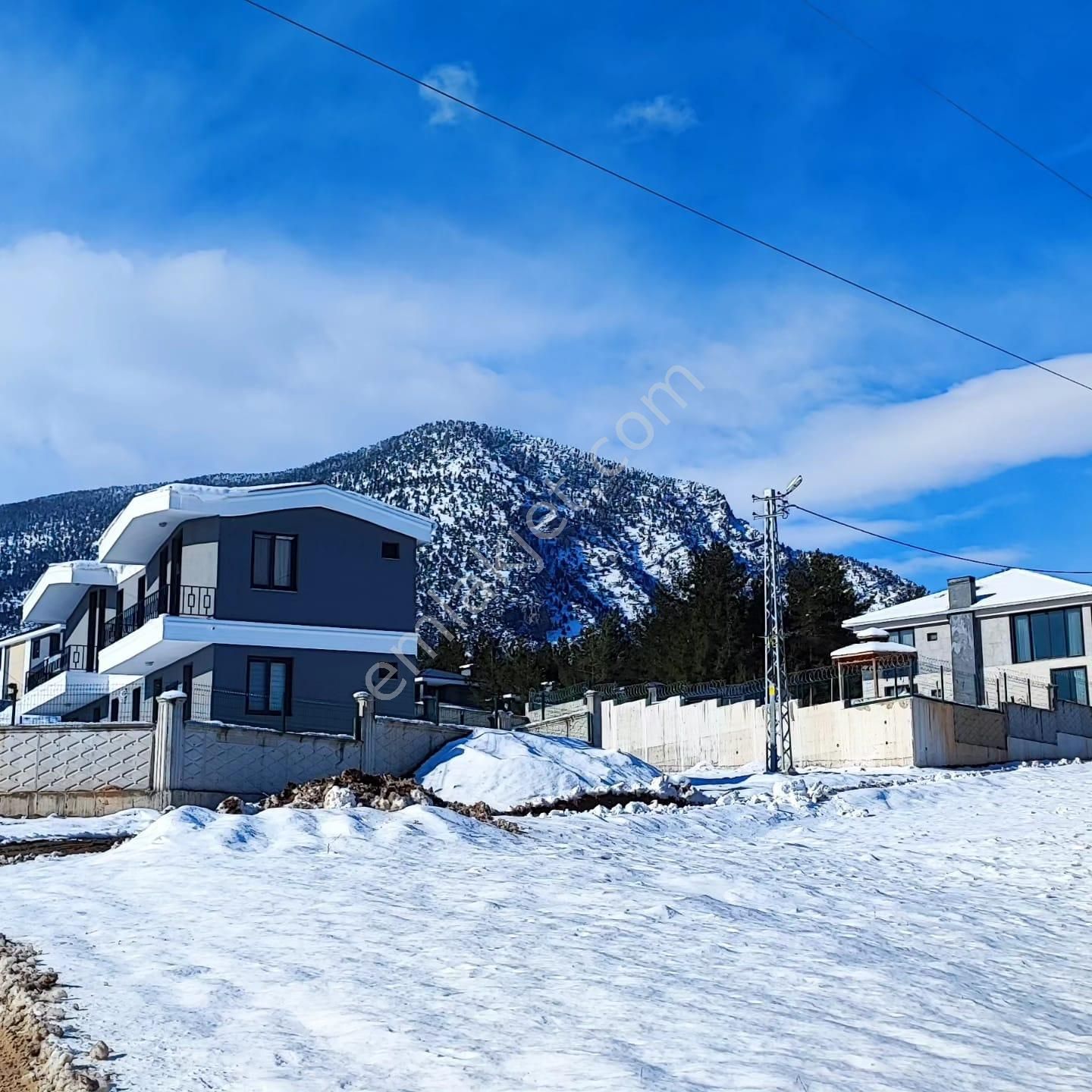 Pozantı Kar Emlaktan Kırıntı Mevkiinde Satılık 611m2 Ticari Konut Arsa - Görsel 2