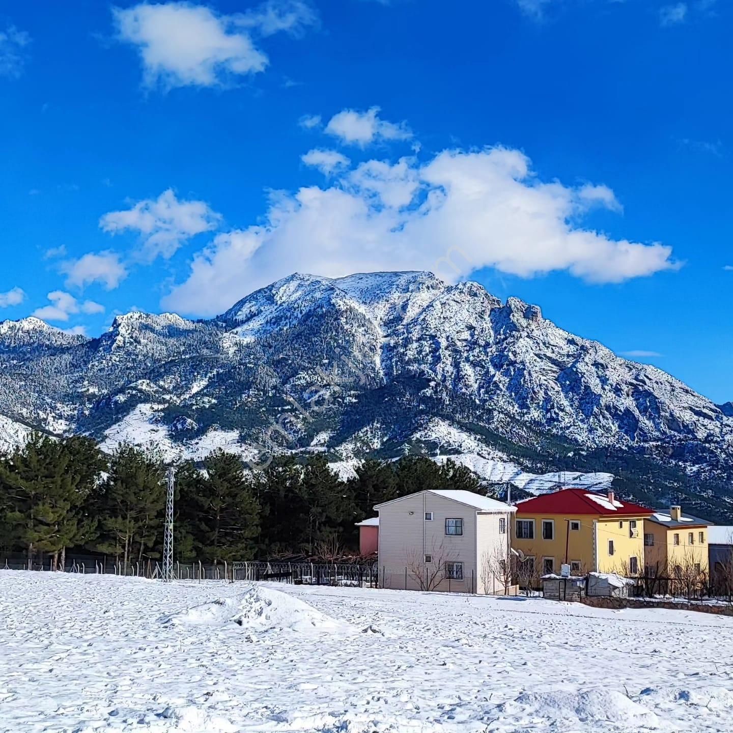 Pozantı Kar Emlaktan Kırıntı Mevkiinde Satılık 611m2 Ticari Konut Arsa