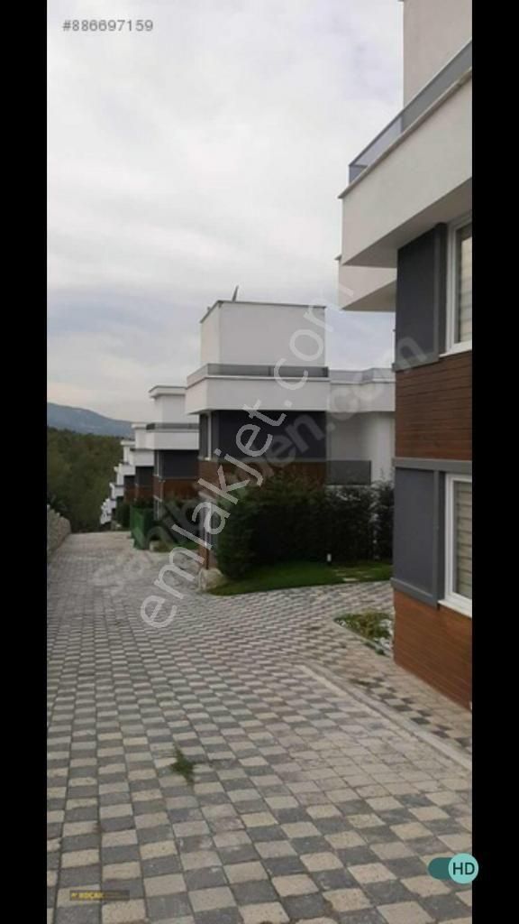 Sapanca Ünlüce Satılık Villa Sapanca Ünlücede Şerefiyeli 4+1 Full Göl Manzaralı Satılık Villa