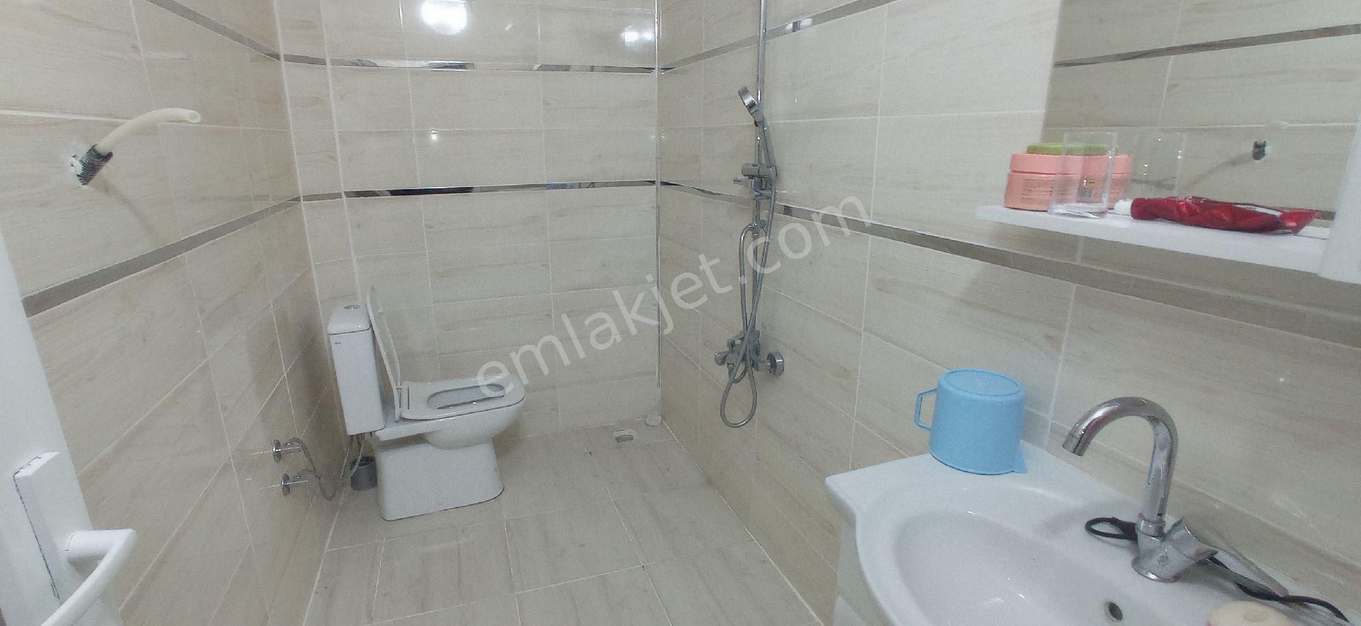 Turhal Pekgöz Emlak Tokat Turhal Gürsel Mahallesi 2+1 Oda Kiralık Daire ...