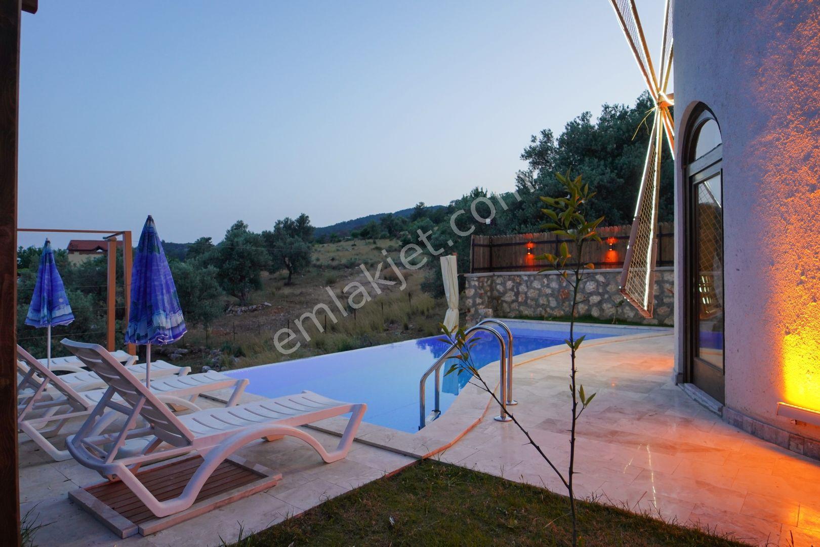 Satılık Deniz Manzaralı Yel Değirmeni Konsept Villa. - Görsel 10
