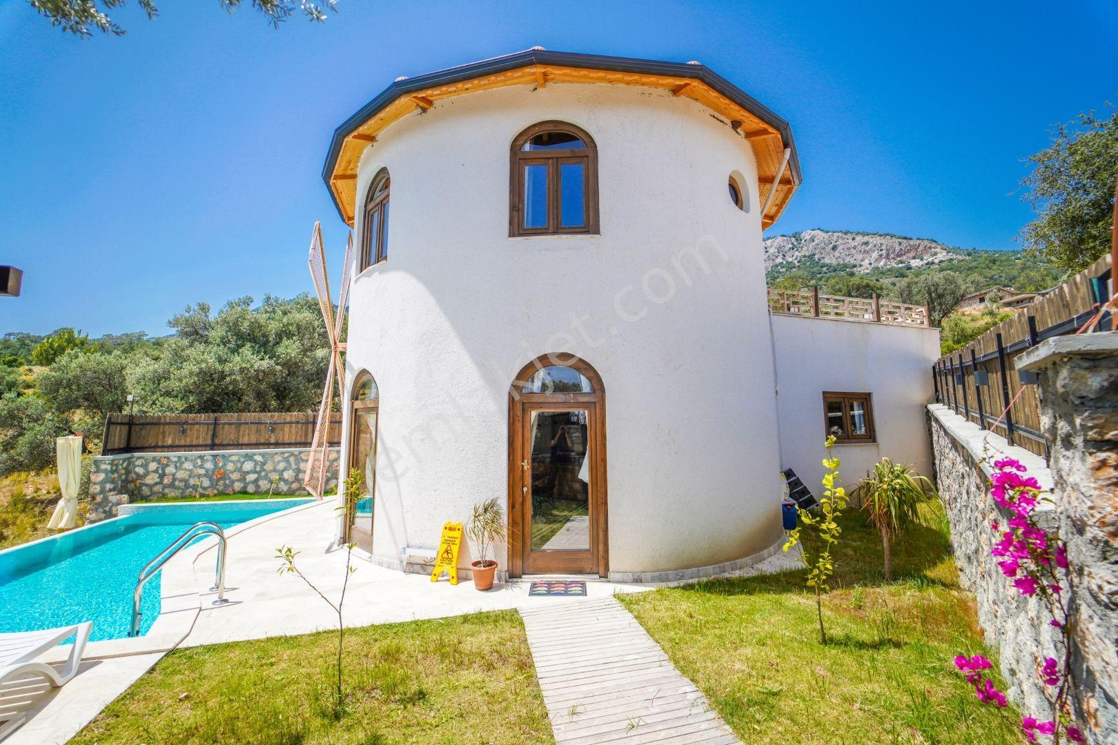 Satılık Deniz Manzaralı Yel Değirmeni Konsept Villa. - Görsel 34