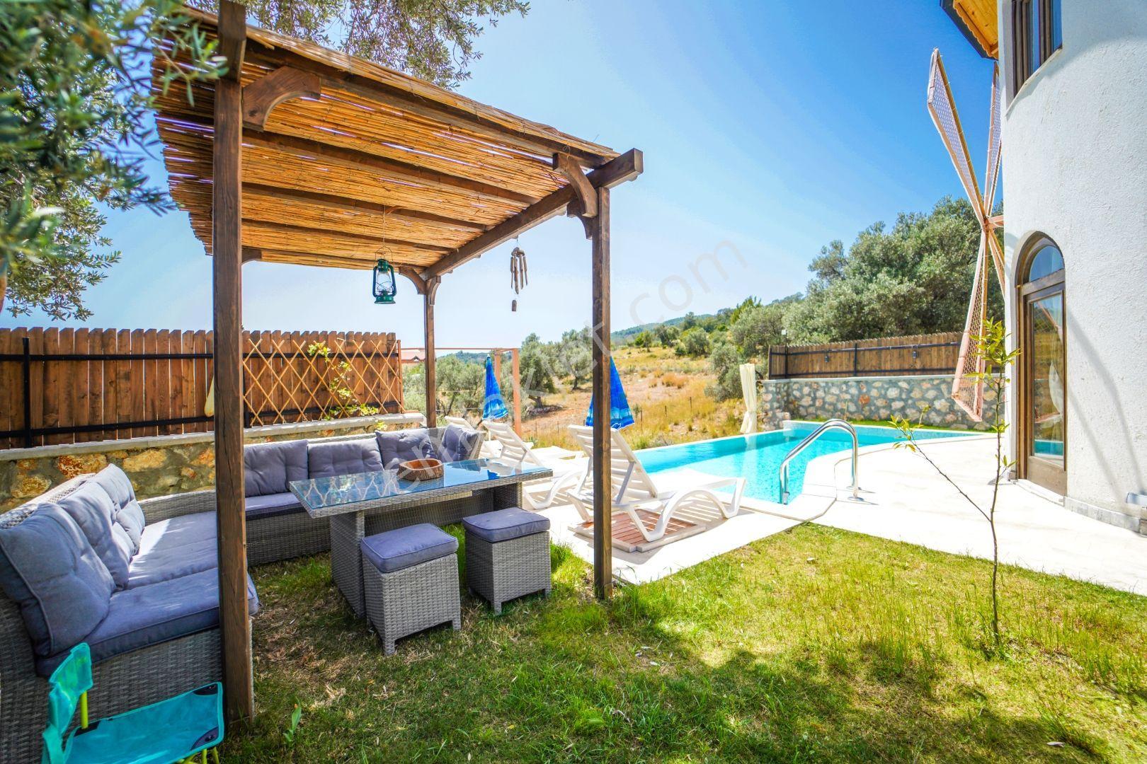 Satılık Deniz Manzaralı Yel Değirmeni Konsept Villa. - Görsel 35