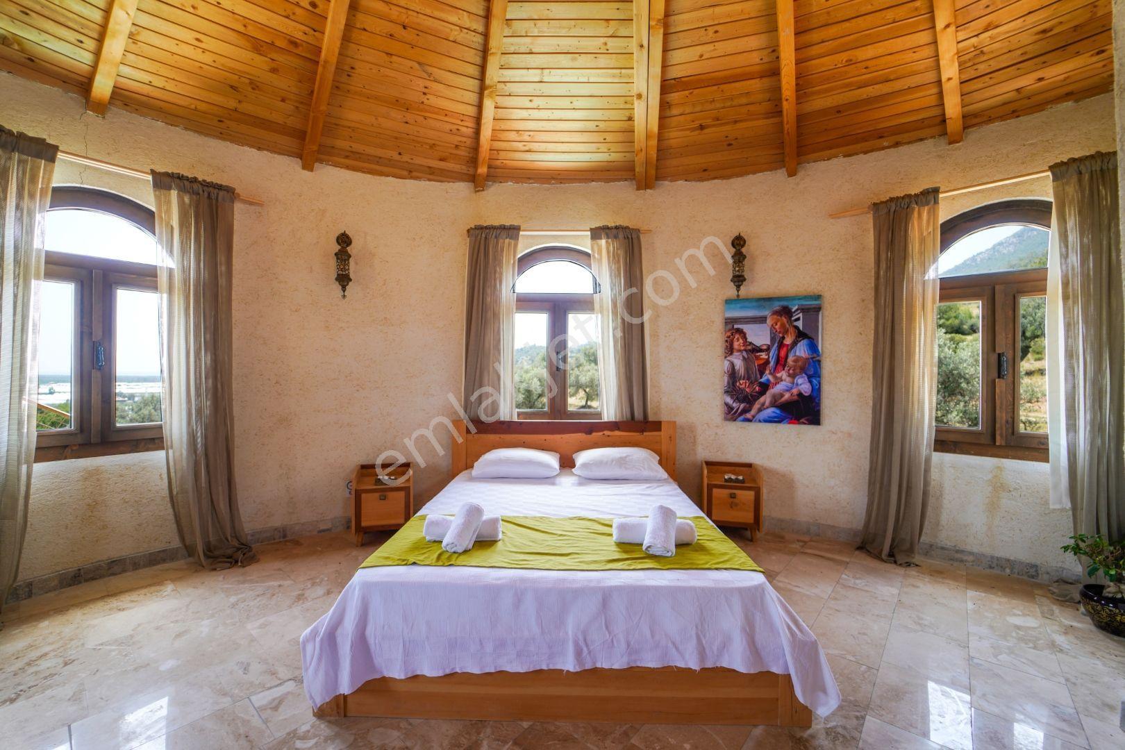 Satılık Deniz Manzaralı Yel Değirmeni Konsept Villa. - Görsel 32