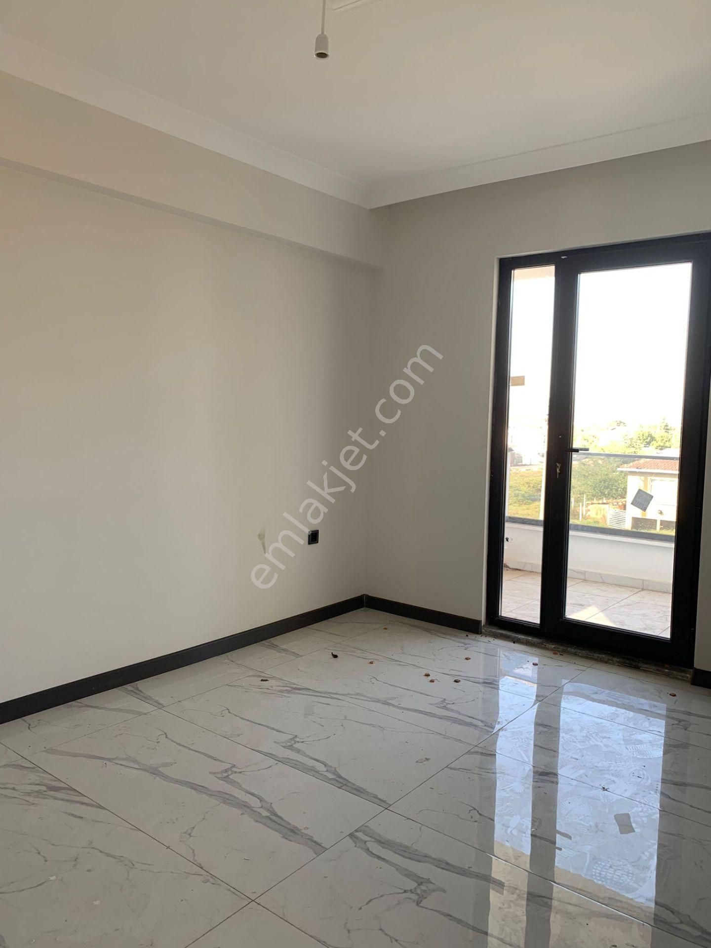 https://imaj.emlakjet.com/listing/13787593/FDC0BF107B8DDA5A8887F0636E163AE313787593.jpg