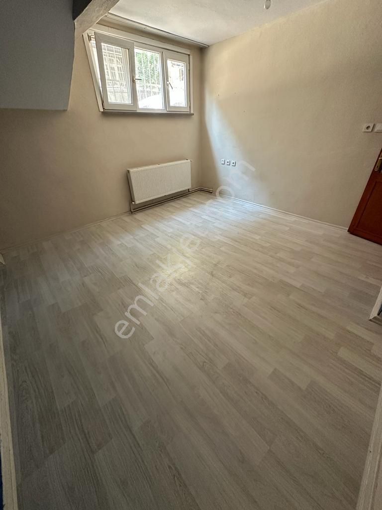 https://imaj.emlakjet.com/listing/13797010/D861AF946A54C6DD4527451495AB19B313797010.jpg