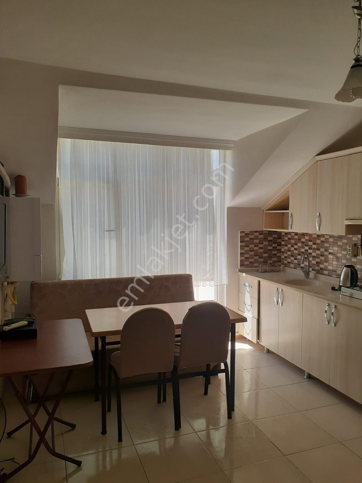 Eşyalı Kiralık 1+1 Daire Söğütlü Mah Üniversiteye Yakın - Görsel 4