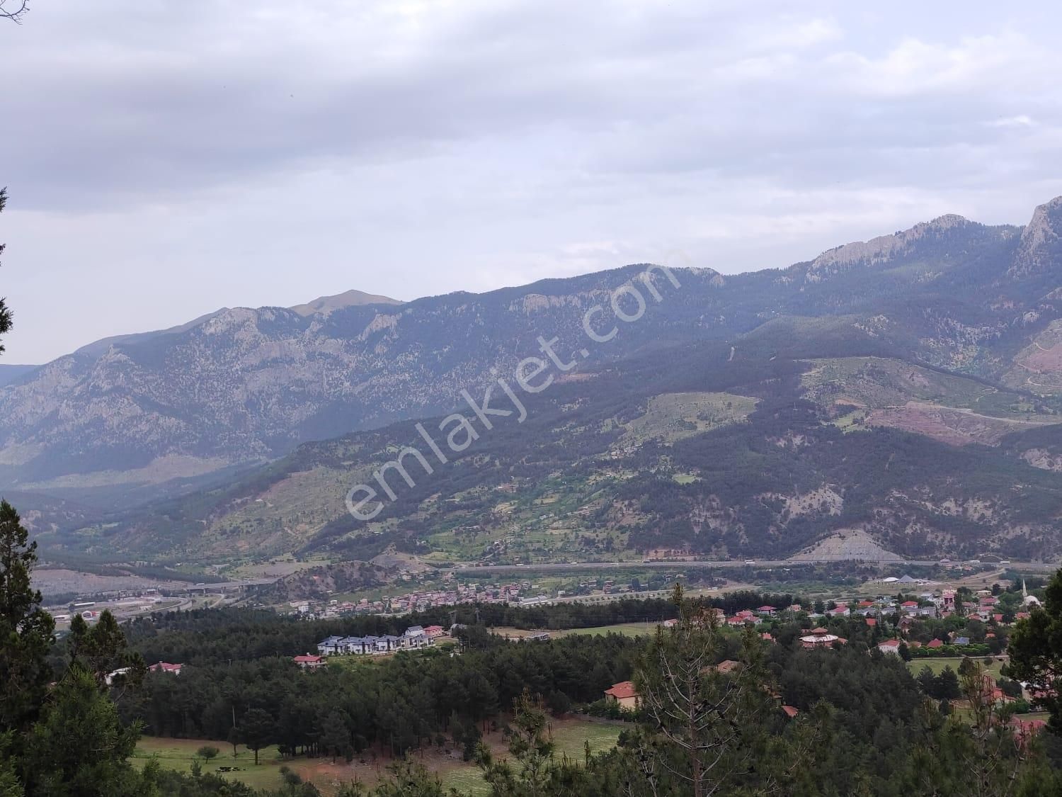 Pozantı Kar Emlaktan Bozkırlı Mevkiinde Satılık 450m2 Arsa - Görsel 4