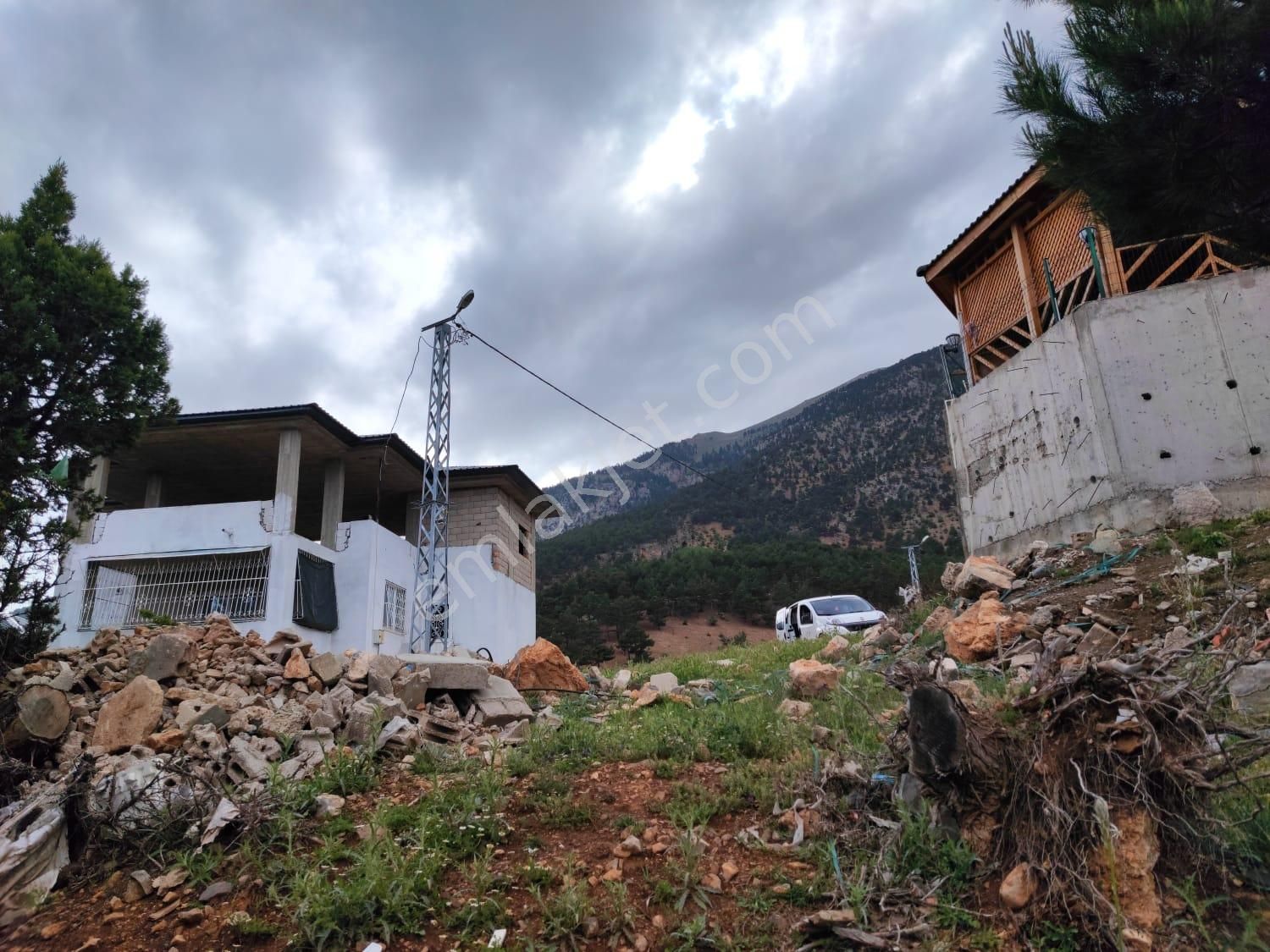 Pozantı Kar Emlaktan Bozkırlı Mevkiinde Satılık 450m2 Arsa - Görsel 8