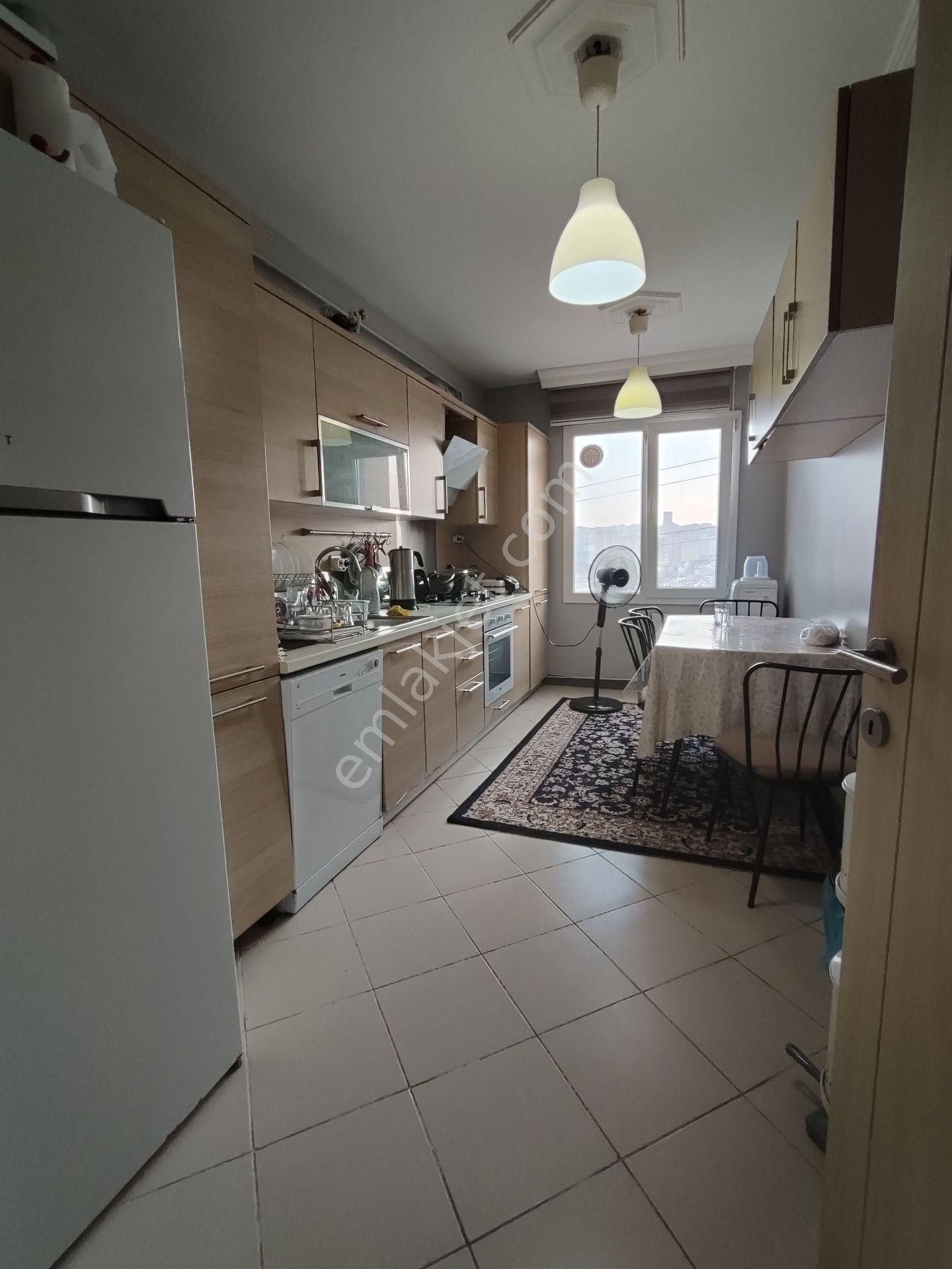 Esenyurt Çınar Satılık Daire  ESENYURT'DA SATILIK 3+1 DAİRE 