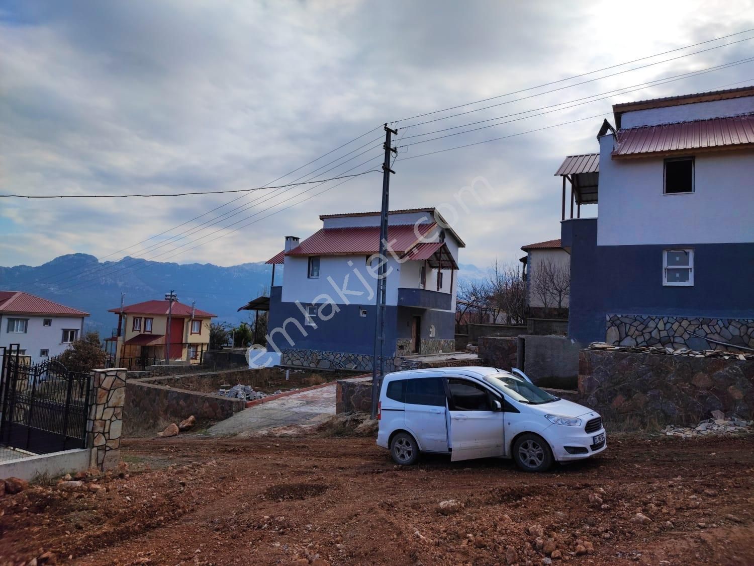 Pozantı Kar Emlaktan Efes Sitesi Yanında Satılık 500m2 Arsa - Görsel 3