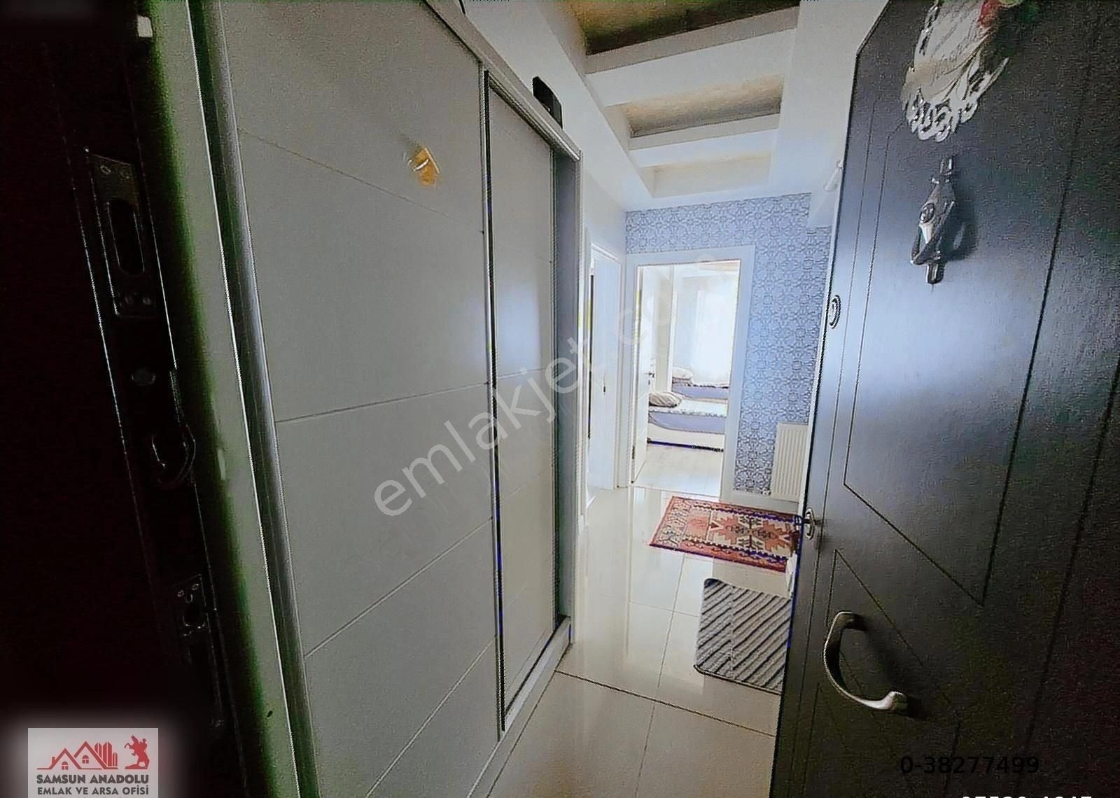https://imaj.emlakjet.com/listing/13805307/27B0C64B7AF58171A91B35DEC16A9E2013805307.jpg