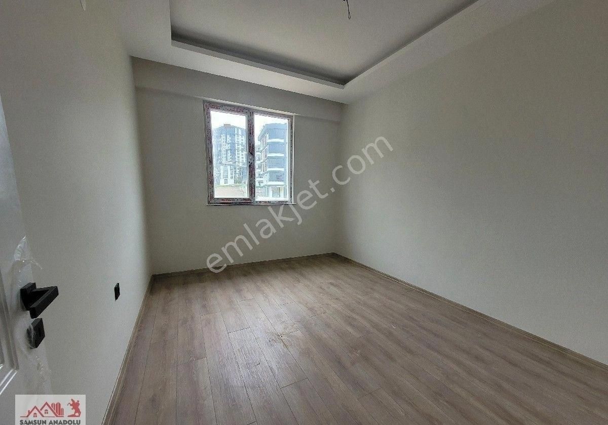 https://imaj.emlakjet.com/listing/13805350/769762CC9E2005D12AA836D2DCCA223213805350.jpg