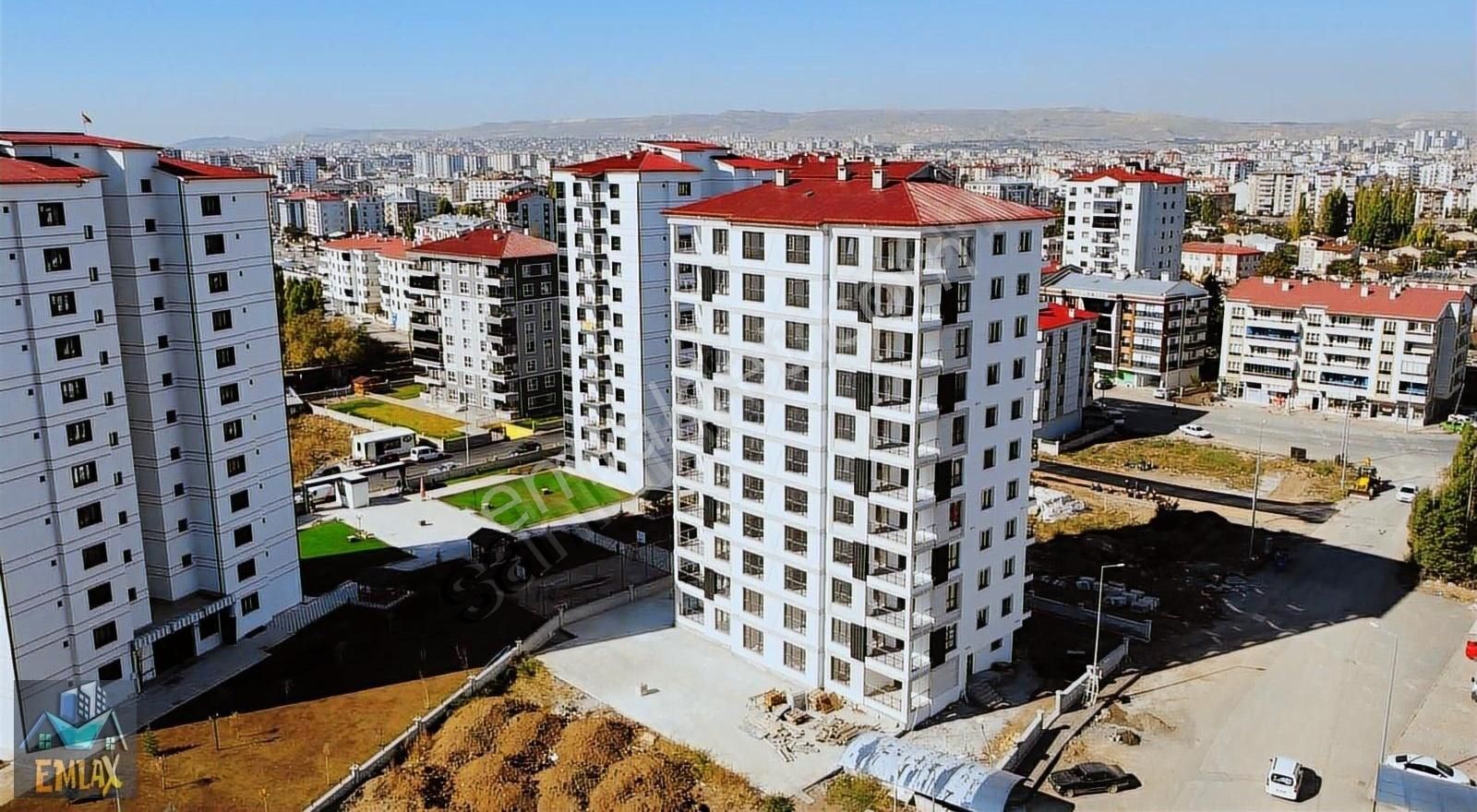 Sivas Merkez Yeşilyurt Satılık Daire EMLAX'TAN YEŞİLYURT MAHALLESİNDE 2+1 SATILIK LÜX DAİRE