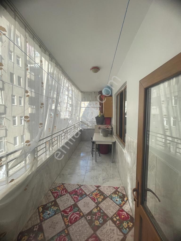 https://imaj.emlakjet.com/listing/13822095/250B7449BED18728DAD7083E2E1FA19813822095.jpeg