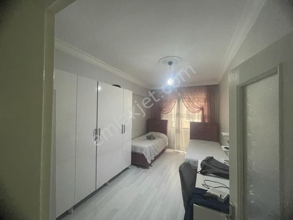 https://imaj.emlakjet.com/listing/13822095/2C311DDC62B29435597EEDAE7632732A13822095.jpeg