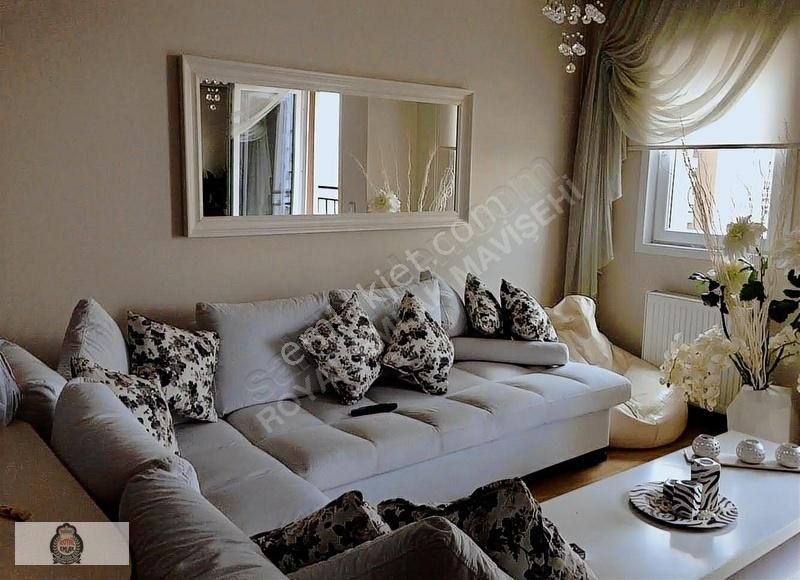 Soyak Mavişehir A Bölgesinde Eşyalı Kiralık Tadilatlı 1+1 Daire