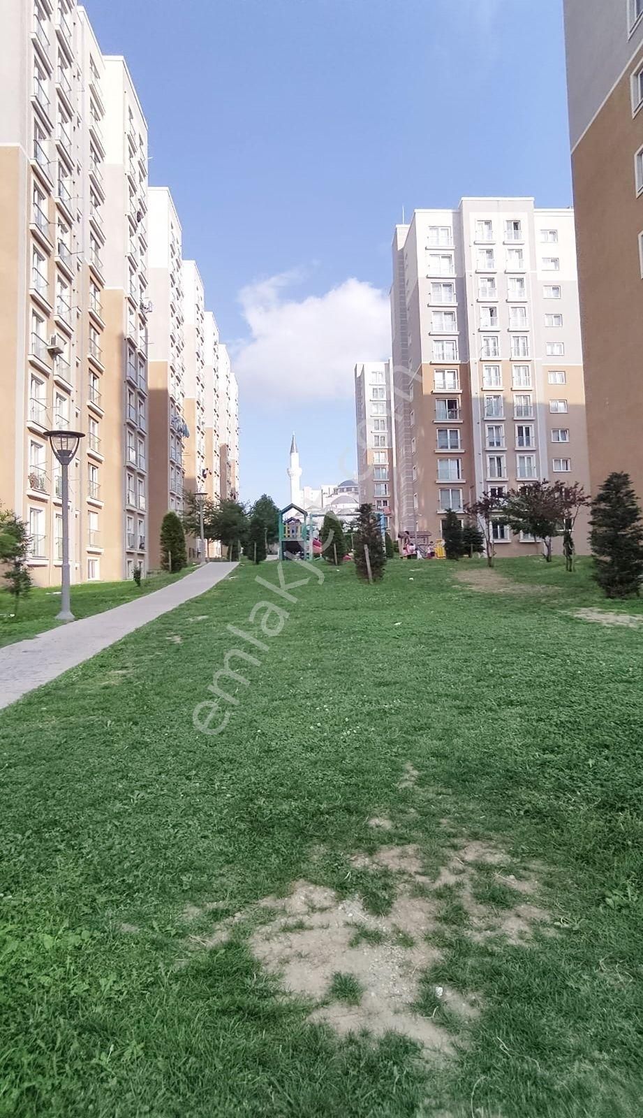 Arnavutköy Deliklikaya Satılık Daire   Cadde İstanbul'dan Hadımköy Ömerli Delikkikaya Kiptaş 3 2+1 94 m2