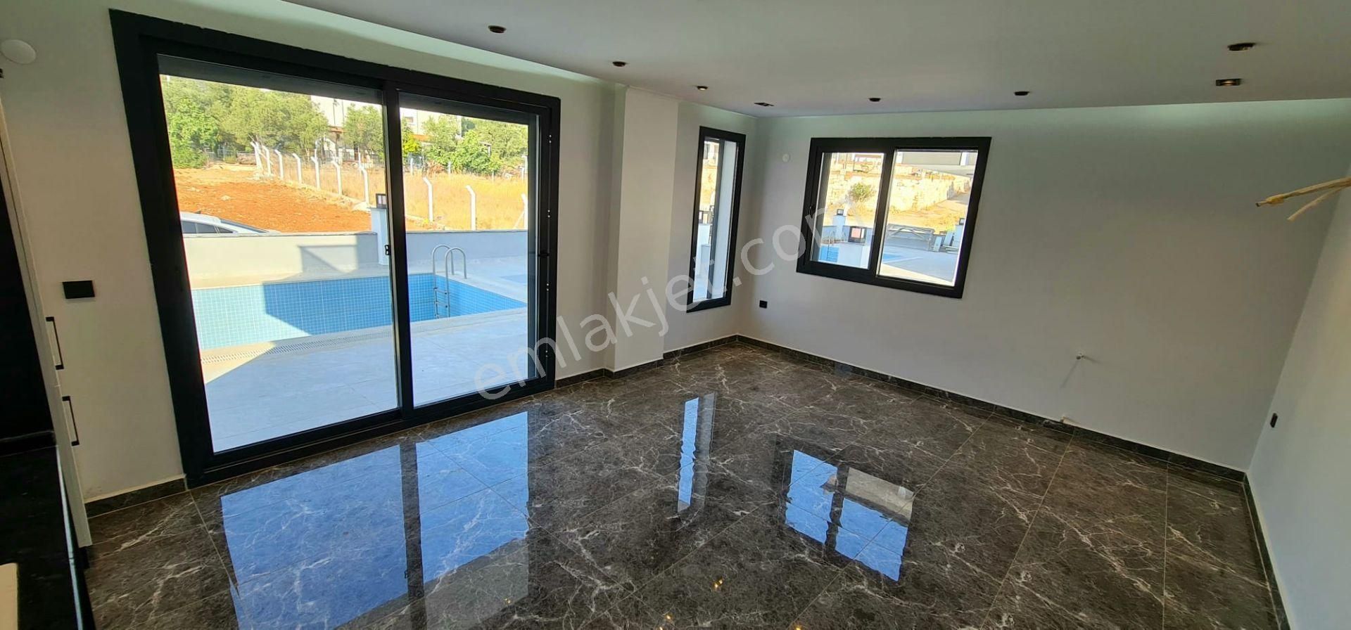 Didim Akbükte 4+1 Tam Müstakil Sıfır Villa - Görsel 17