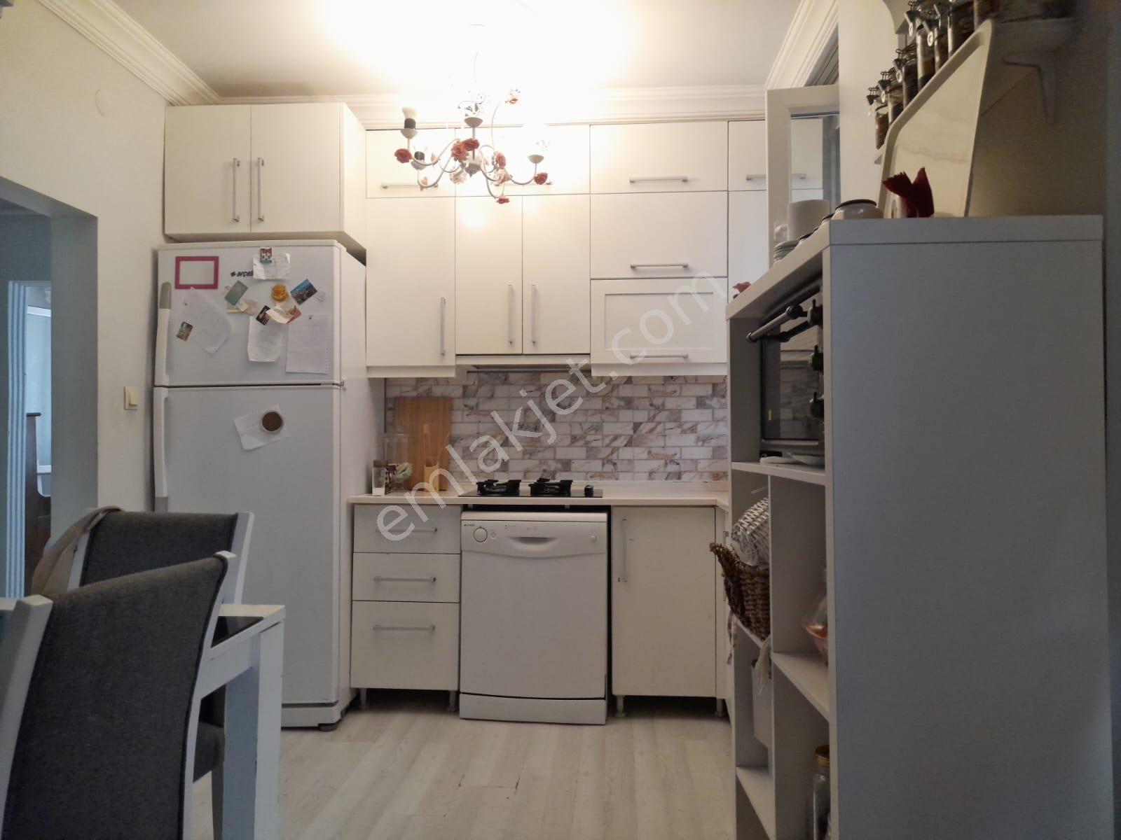 Central Locatıon/for Rent/with Or Without Furniture Maltepe Merkezi Geniş 2.5+1 Kiralık Daire/ - Görsel 15