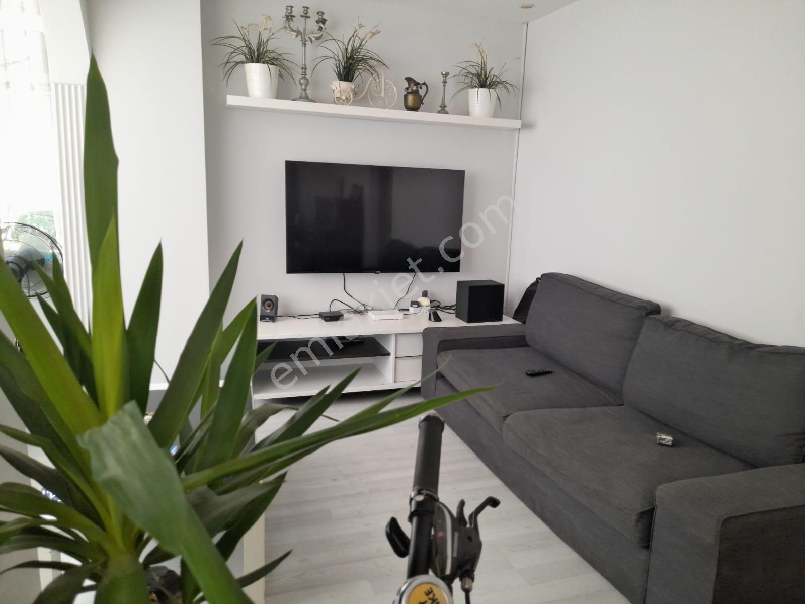 Central Locatıon/for Rent/with Or Without Furniture Maltepe Merkezi Geniş 2.5+1 Kiralık Daire/ - Görsel 2