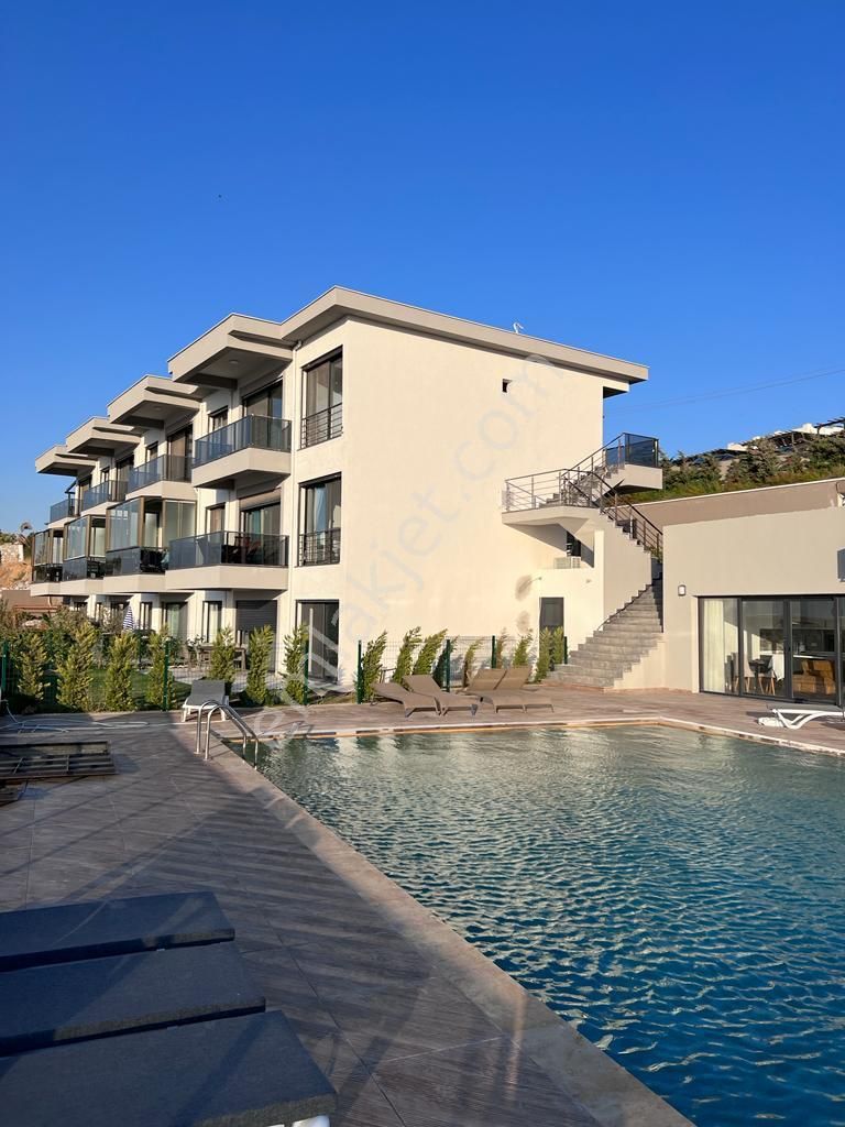 Bodrum Güvercinlik Satılık Villa Adabükü'nde Satılık Deniz Manzaralı 3+1 Villa