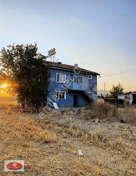 Bolvadin Yıldırım Satılık Çiftlik Evi ÇOBANLAR YOLUNDA BESİHANE