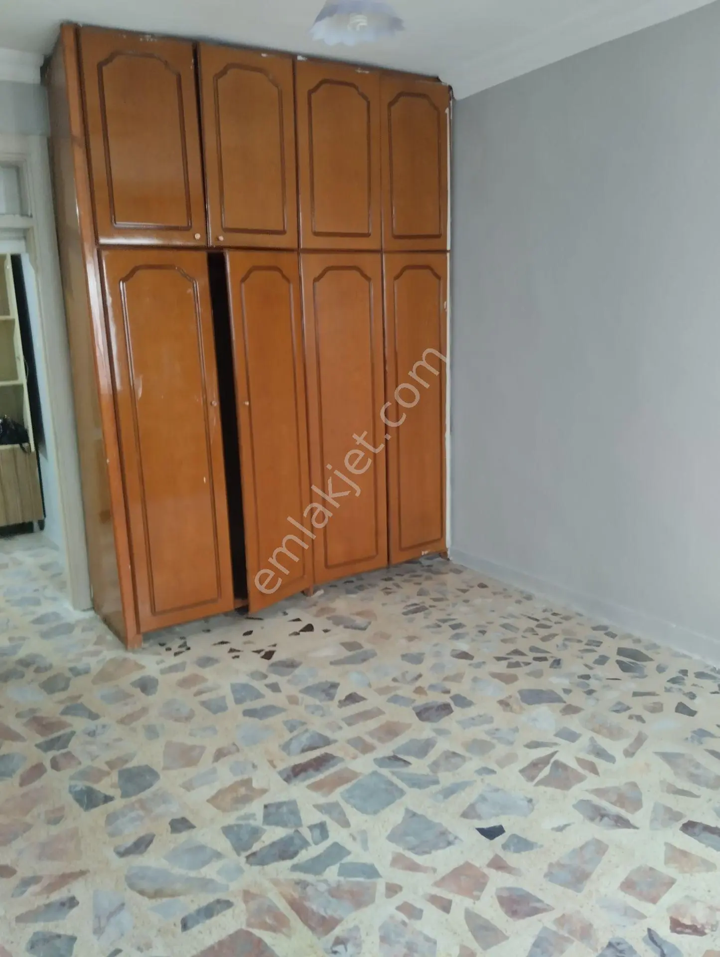 4 Odalı Merkezi Yerde Tekli Daire - Görsel 2