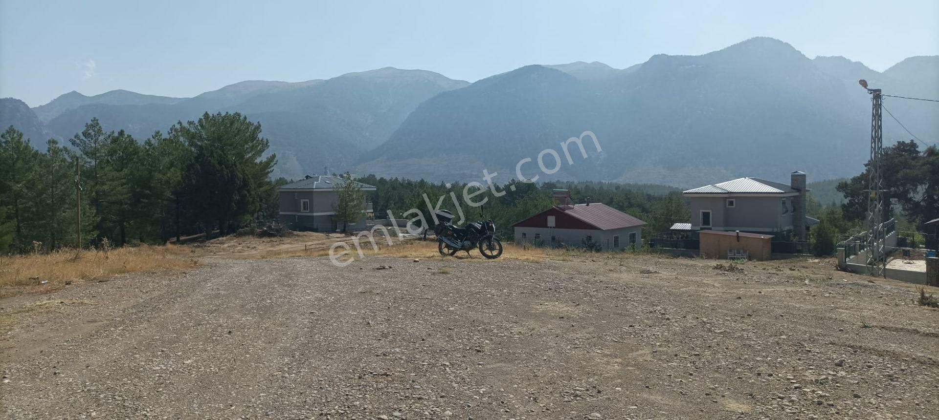 Pozantı Kar Emlaktan Alpu Yaylasında Anayola Yakın Satılık 400m2 Arsa - Görsel 2
