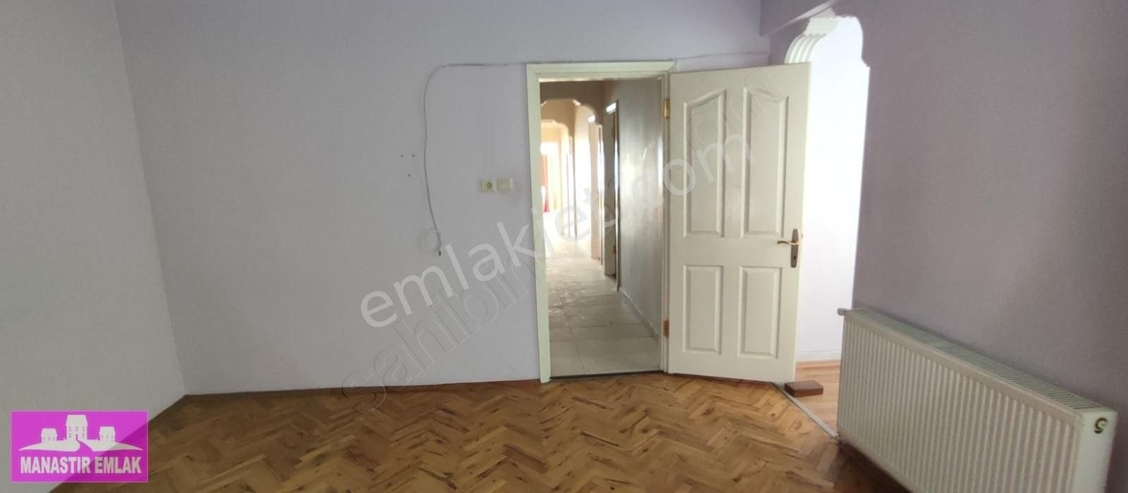 Manastır Emlak'tan Satılık Çarşıda 3+1 Daire 2.000.000 Tl - Görsel 14
