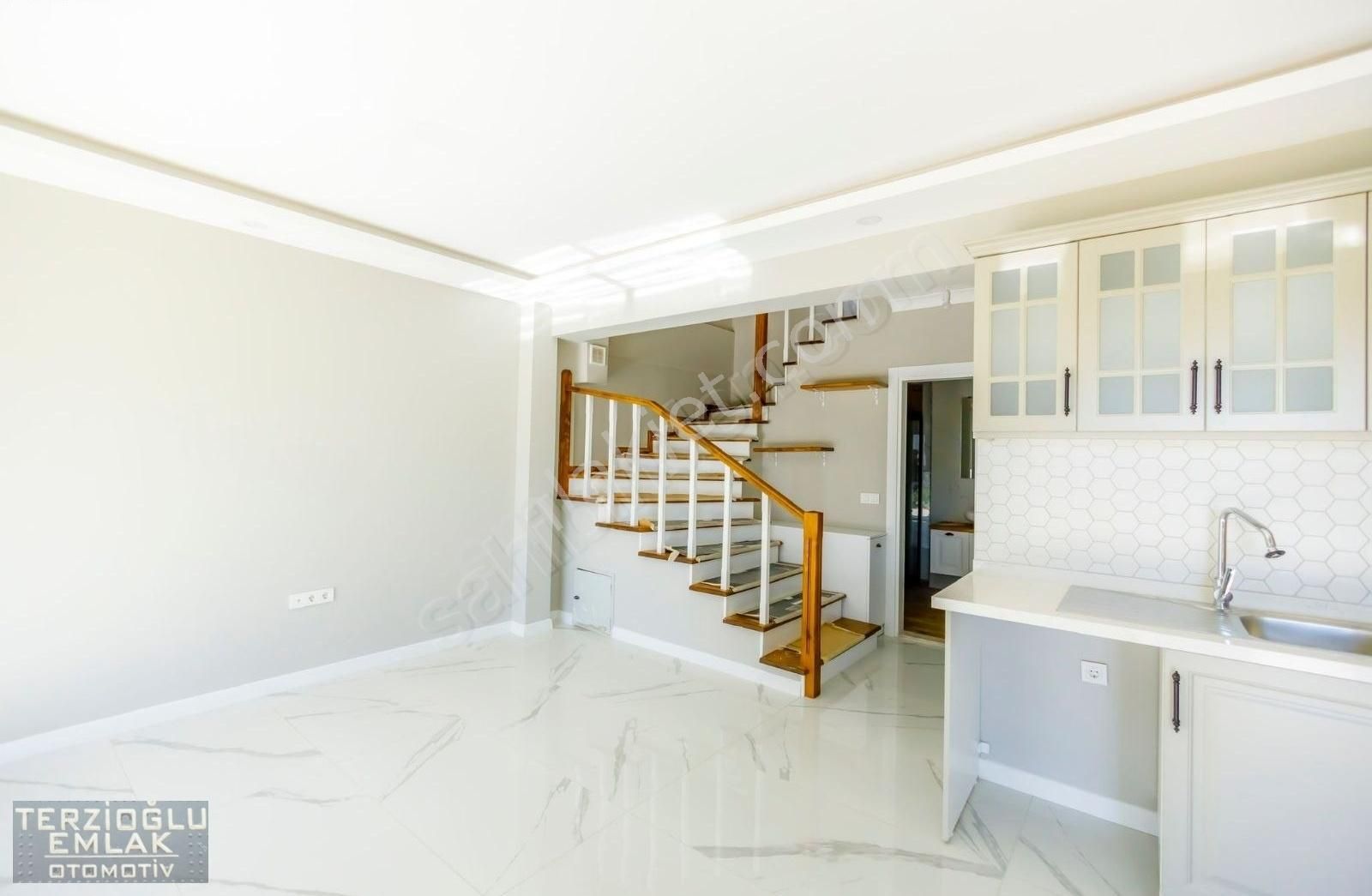 Terzioğlu'ndan Güre İskelede Manzaralı 4+2 Deluxe Villa - Görsel 11