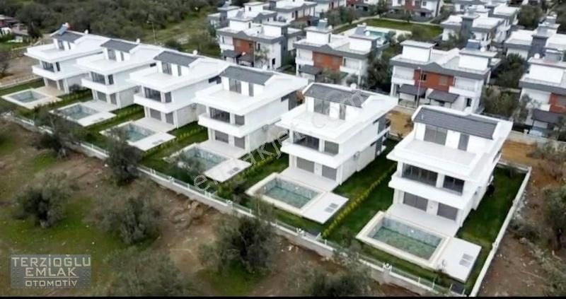 Edremit Avcılar Satılık Villa TERZİOĞLU'NDAN GÜRE'DE 4+1 MÜSTAKİL HAVUZLU DELUXE VİLLA