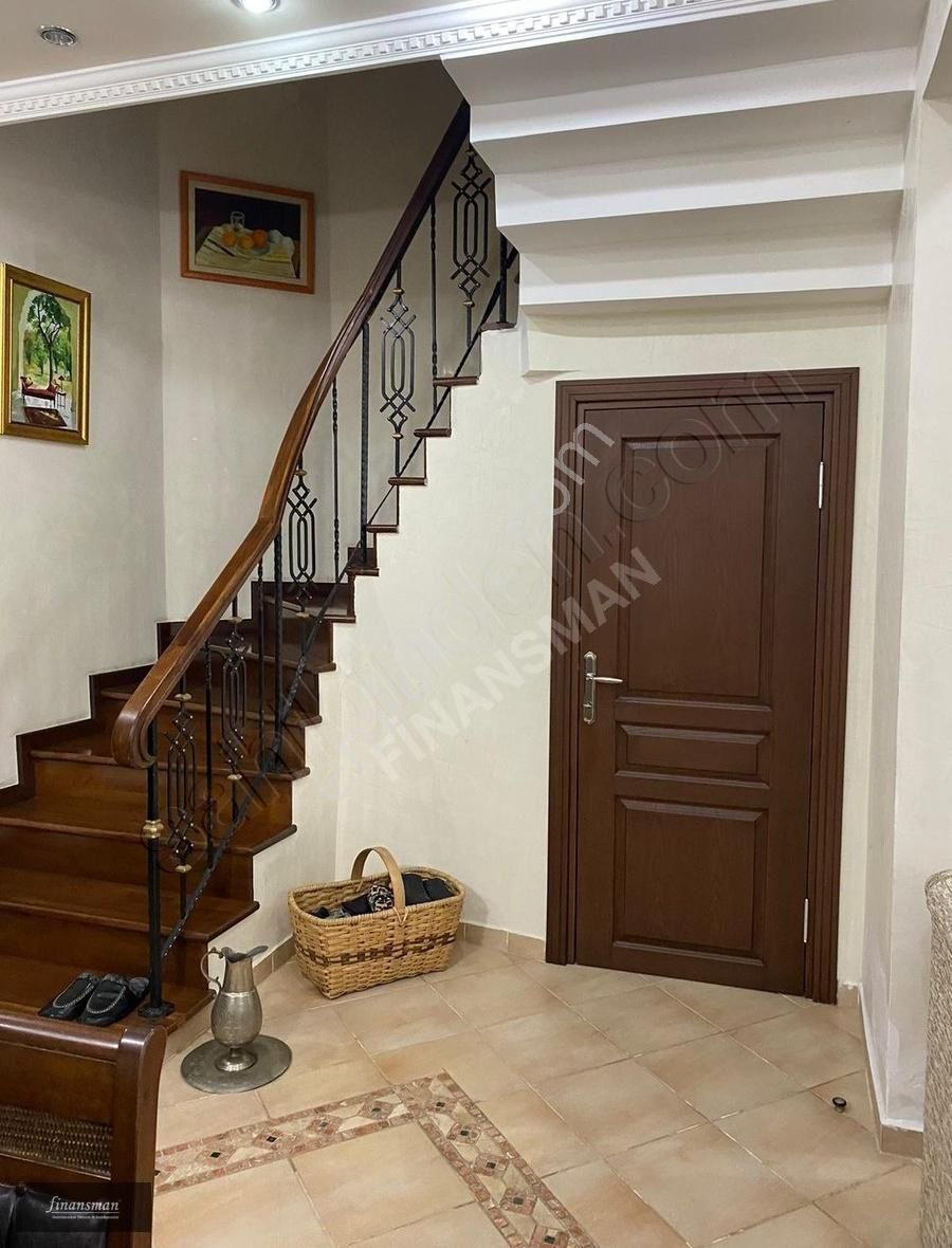 Sauna.. Çift Mutfak.. Havuz.. Geniş Bahçeli.. A Tipi Köşe Villa - Görsel 19