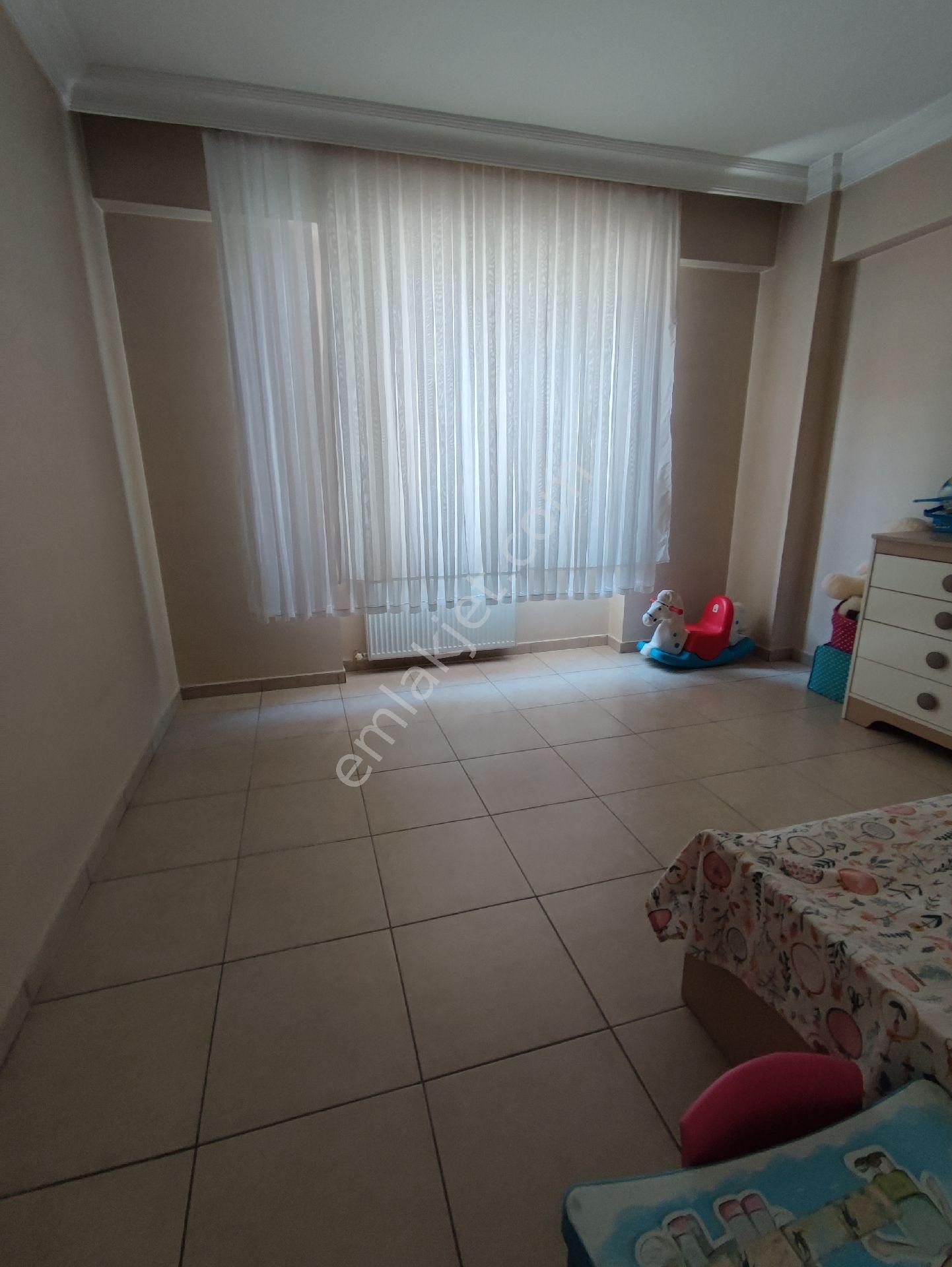 https://imaj.emlakjet.com/listing/13863114/73CA6127FC4CDFBBCA44EA2D42CB835713863114.jpeg