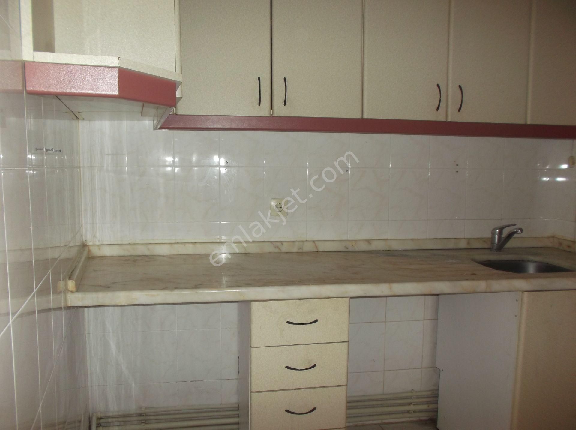 Akşenden Fatih Çapa Günaydın Sokakta 1.kat 100m² 2+1 Satılık Daire - Görsel 10