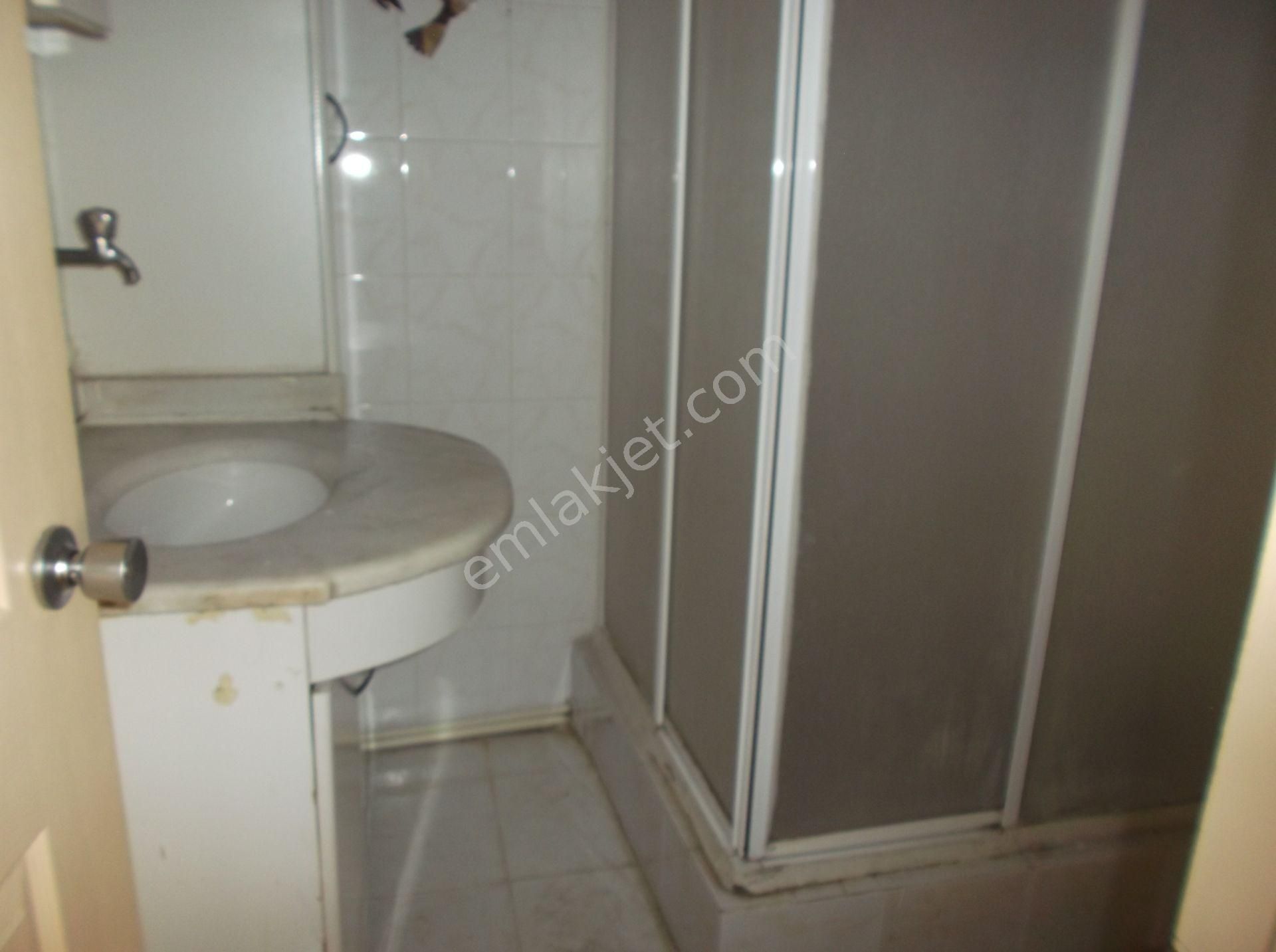 Akşenden Fatih Çapa Günaydın Sokakta 1.kat 100m² 2+1 Satılık Daire - Görsel 4