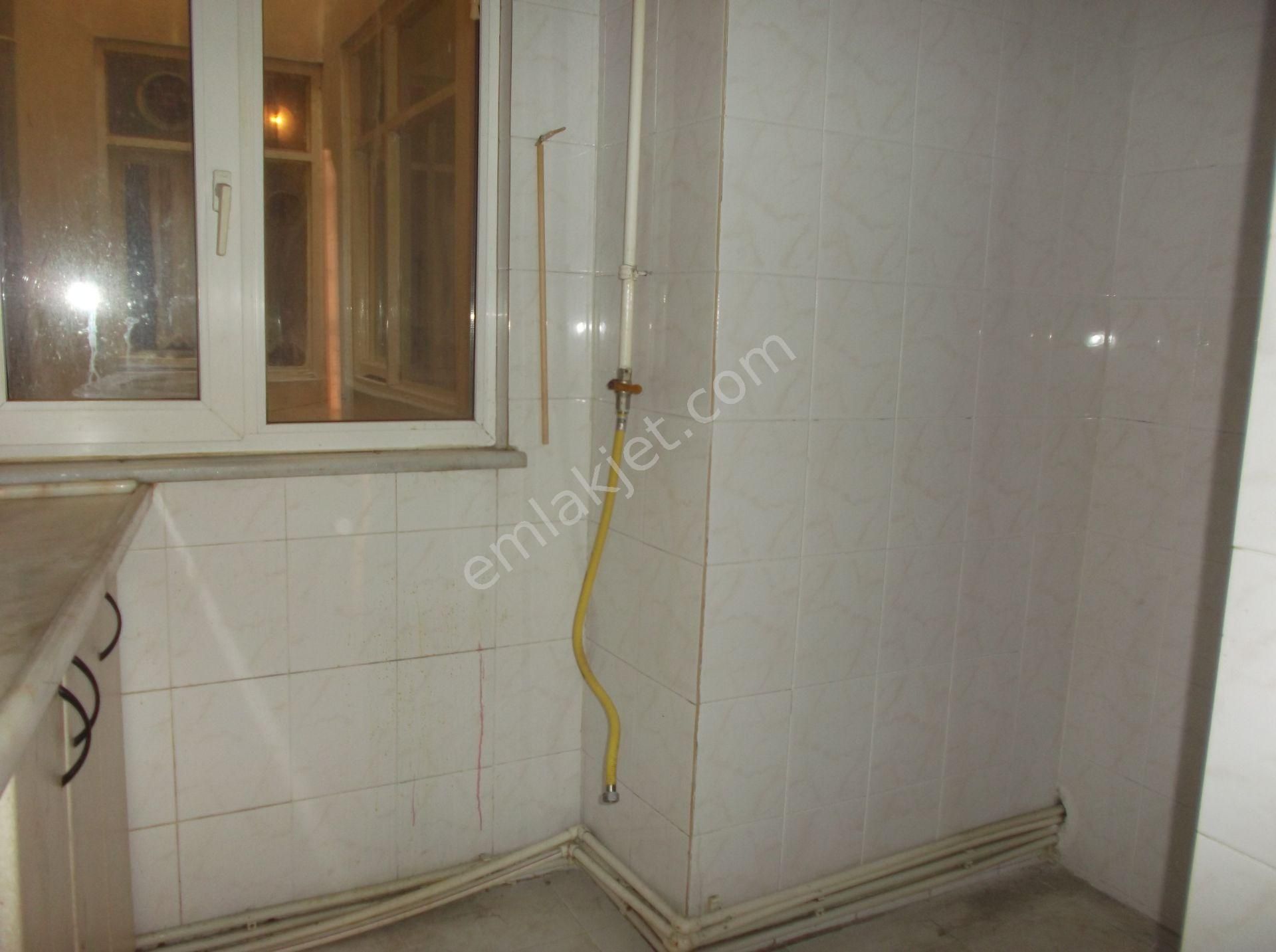 Akşenden Fatih Çapa Günaydın Sokakta 1.kat 100m² 2+1 Satılık Daire - Görsel 12