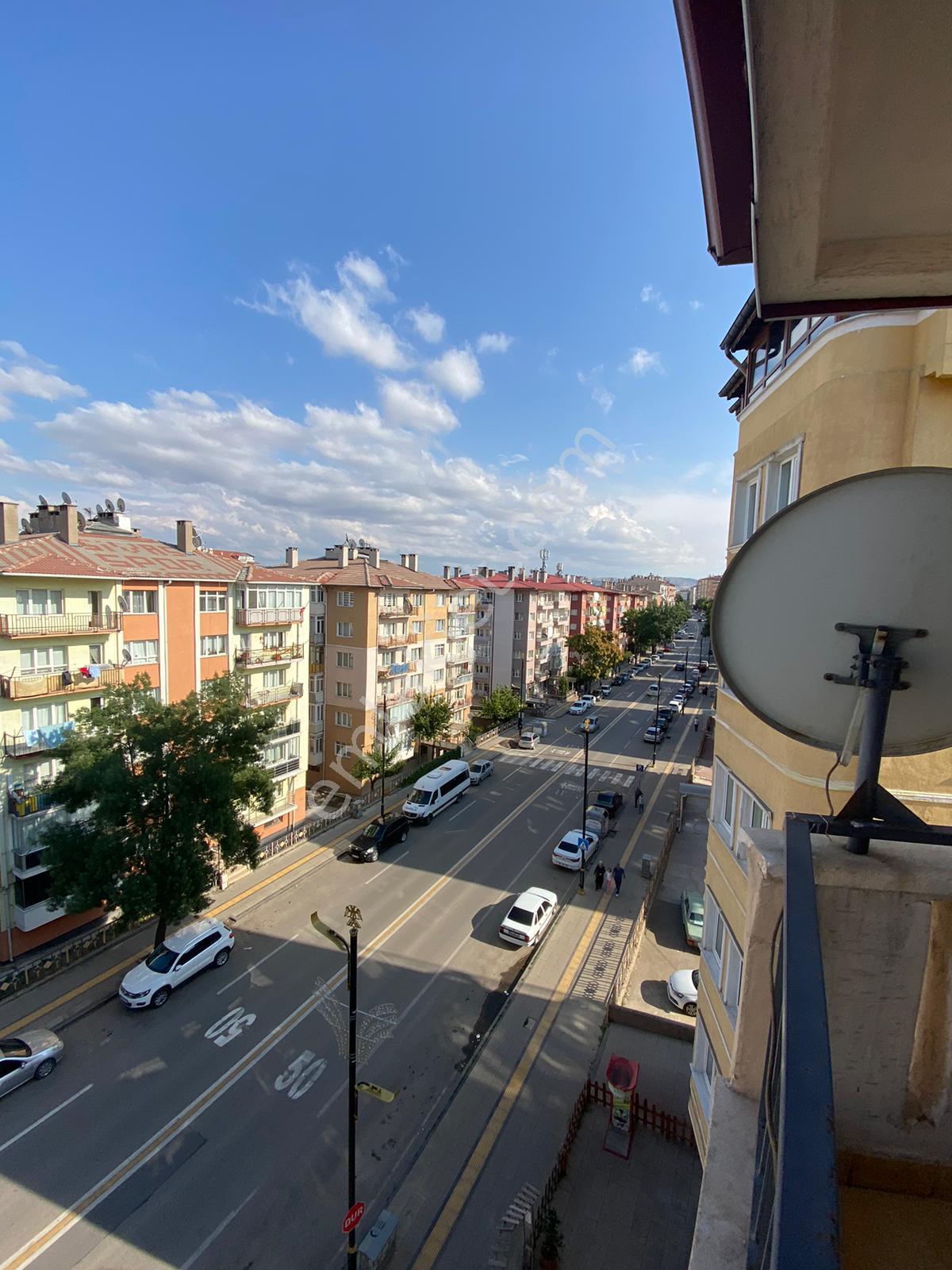 Mevlana Caddesi 3+1 Asansörlü - Görsel 9