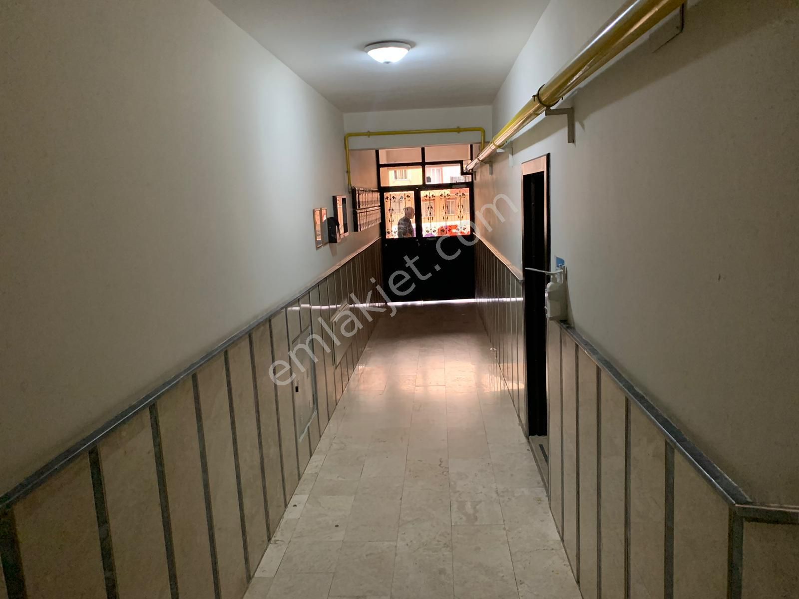 https://imaj.emlakjet.com/listing/13877657/167C3CF51E08B0FE01DAA2701EAF7BEB13877657.jpg