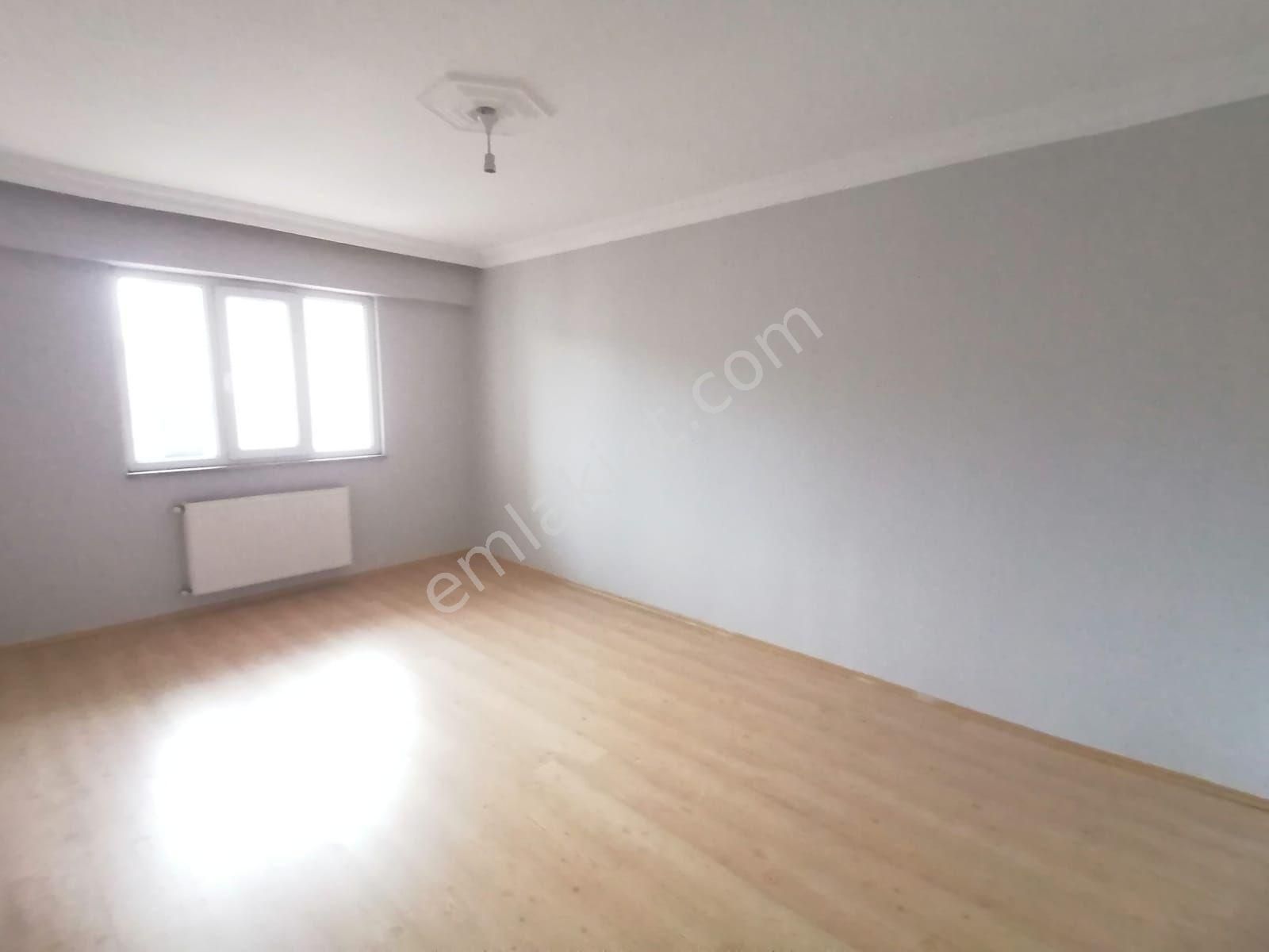 https://imaj.emlakjet.com/listing/13877657/1EABB3FA3D18F30CA6A2E000348FB68413877657.jpg
