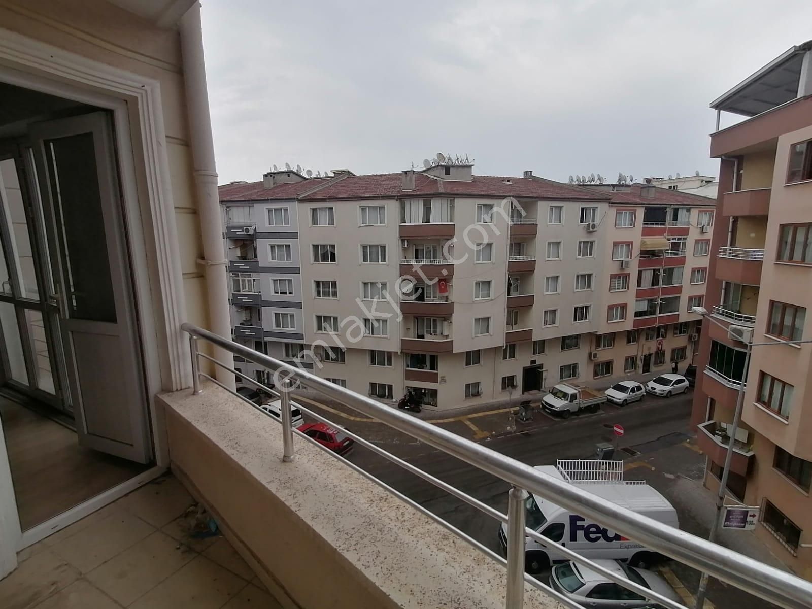 https://imaj.emlakjet.com/listing/13877657/7E891D3B8A8CBF9643BF8BEBCEF4F19D13877657.jpg